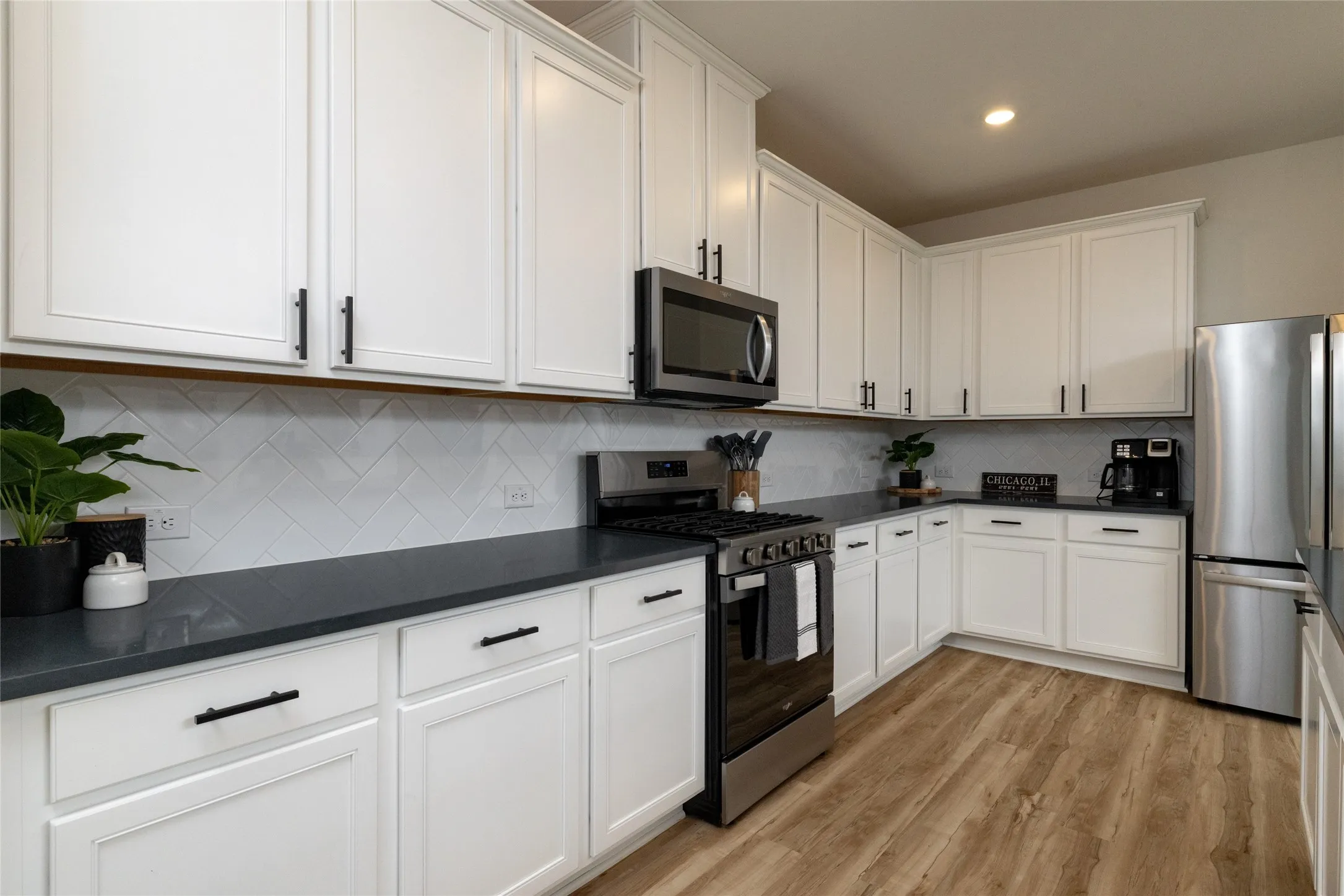 Single Family Residence For Sale in Denton County , 212 Colvin Lane, Justin, Texas 76247, 4 Bedroom, 3 Bathroom, 2 Garage spaces, 2,734 Sqft, built in 2024, mls#21375622, Real Estate Agent in Justin, Homes For Sale in Denton county, Homes For Sale in Justin, Realtor in Justin Texas, Real Estate Brokerage Independent Realty Texas, Luminita Cordes Realtor