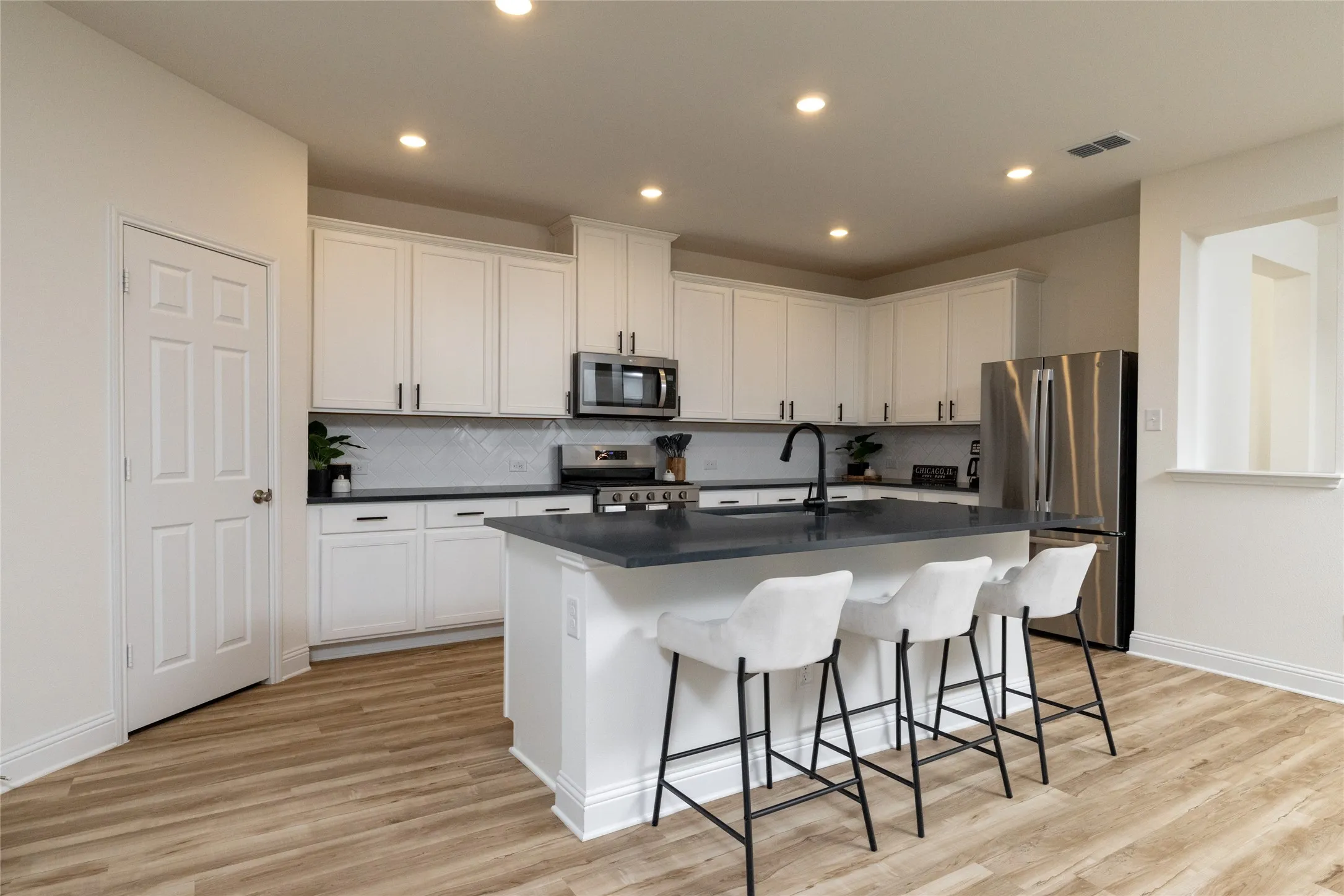 Single Family Residence For Sale in Denton County , 212 Colvin Lane, Justin, Texas 76247, 4 Bedroom, 3 Bathroom, 2 Garage spaces, 2,734 Sqft, built in 2024, mls#21375622, Real Estate Agent in Justin, Homes For Sale in Denton county, Homes For Sale in Justin, Realtor in Justin Texas, Real Estate Brokerage Independent Realty Texas, Luminita Cordes Realtor