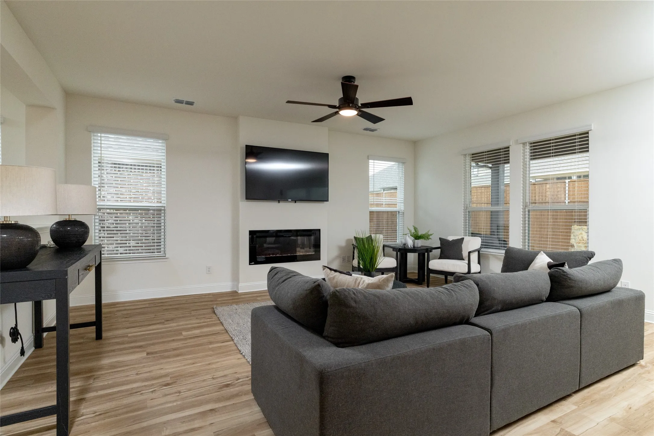 Single Family Residence For Sale in Denton County , 212 Colvin Lane, Justin, Texas 76247, 4 Bedroom, 3 Bathroom, 2 Garage spaces, 2,734 Sqft, built in 2024, mls#21375622, Real Estate Agent in Justin, Homes For Sale in Denton county, Homes For Sale in Justin, Realtor in Justin Texas, Real Estate Brokerage Independent Realty Texas, Luminita Cordes Realtor