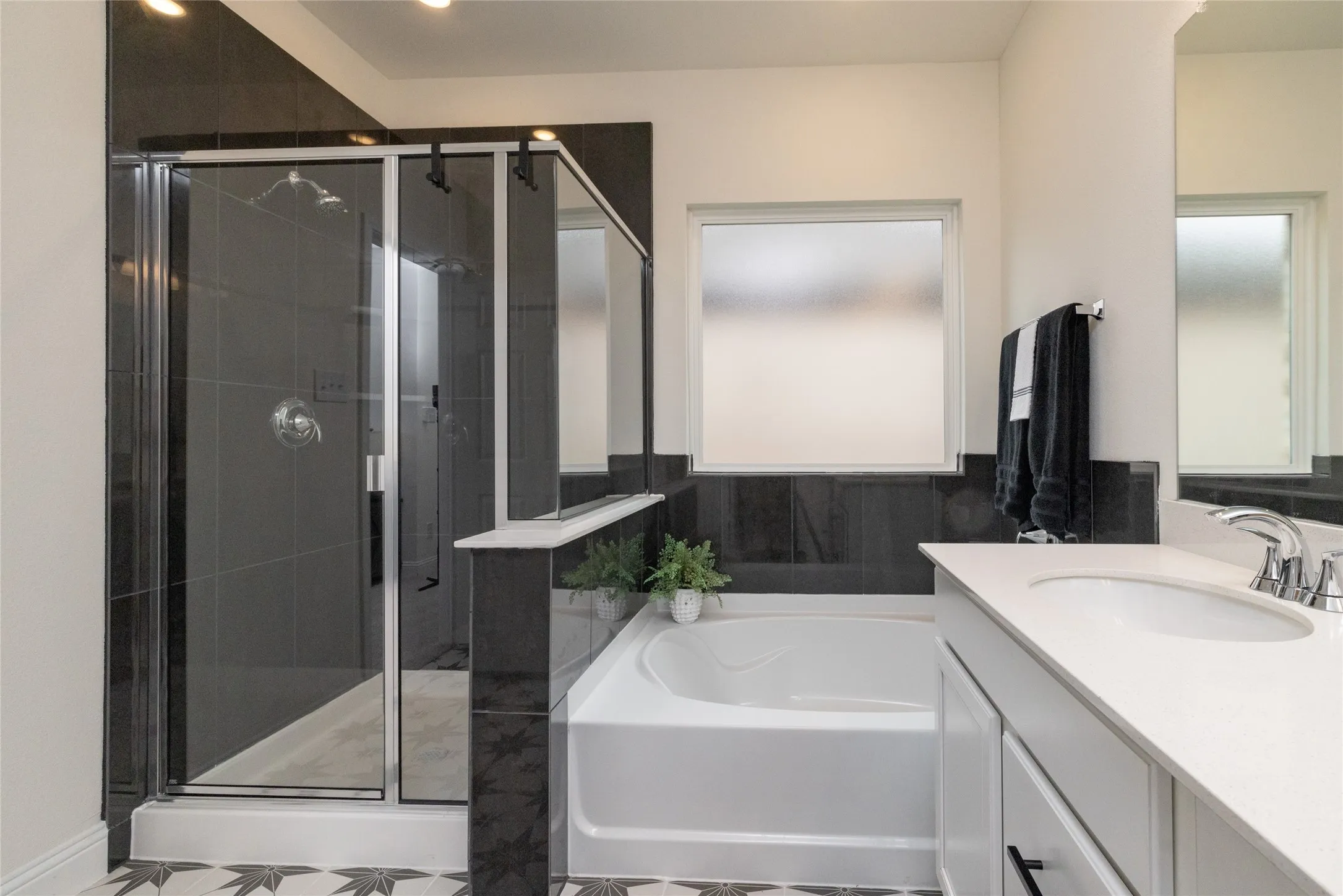 Single Family Residence For Sale in Denton County , 212 Colvin Lane, Justin, Texas 76247, 4 Bedroom, 3 Bathroom, 2 Garage spaces, 2,734 Sqft, built in 2024, mls#21375622, Real Estate Agent in Justin, Homes For Sale in Denton county, Homes For Sale in Justin, Realtor in Justin Texas, Real Estate Brokerage Independent Realty Texas, Luminita Cordes Realtor