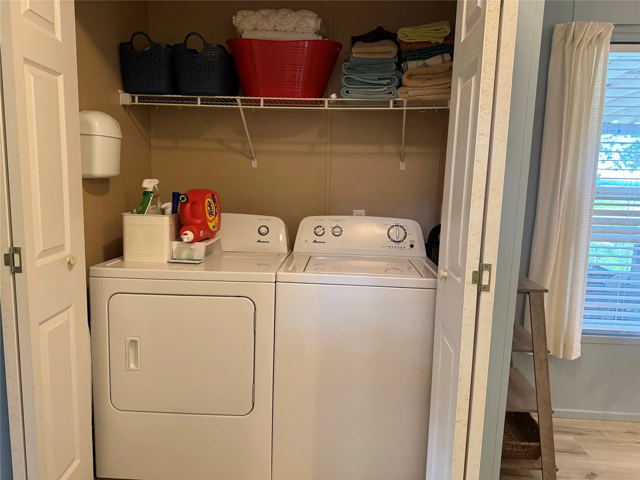 Manufactured Home For Sale in Grayson County , 300 Lighthouse Drive PT64, Pottsboro, Texas 75076, 3 Bedroom, 2 Bathroom, Garage spaces, 1,216 Sqft, built in 2015, mls#21375076, Real Estate Agent in Pottsboro, Homes For Sale in Grayson county, Homes For Sale in Pottsboro, Realtor in Pottsboro Texas, Real Estate Brokerage Independent Realty Texas, Luminita Cordes Realtor