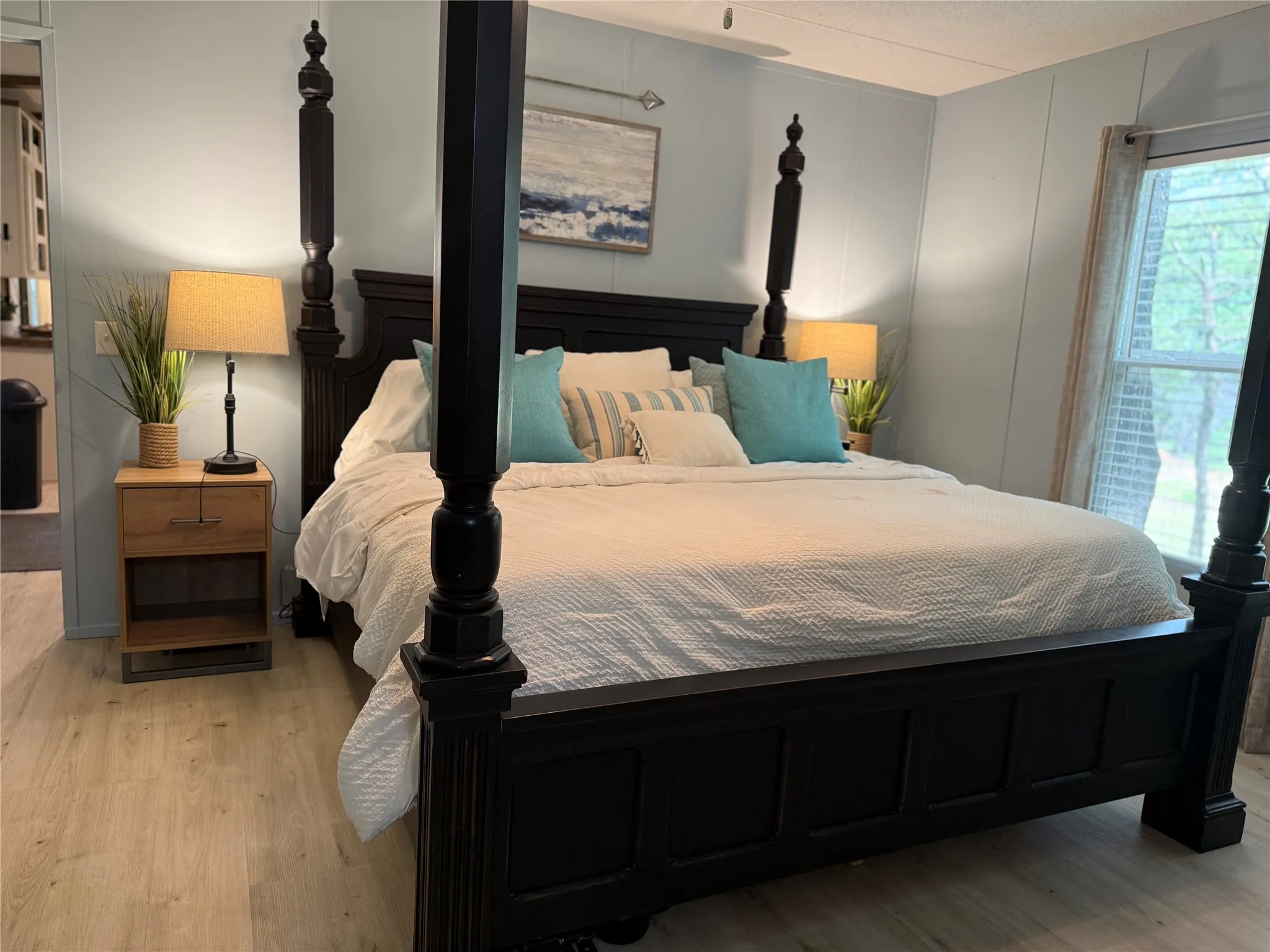 Manufactured Home For Sale in Grayson County , 300 Lighthouse Drive PT64, Pottsboro, Texas 75076, 3 Bedroom, 2 Bathroom, Garage spaces, 1,216 Sqft, built in 2015, mls#21375076, Real Estate Agent in Pottsboro, Homes For Sale in Grayson county, Homes For Sale in Pottsboro, Realtor in Pottsboro Texas, Real Estate Brokerage Independent Realty Texas, Luminita Cordes Realtor