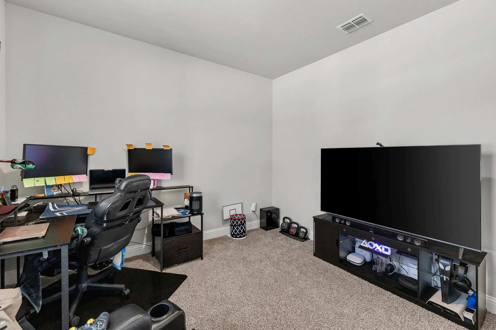 Single Family Residence For Sale in Denton County , 1501 Razorbill Road, Denton, Texas 76205, 4 Bedroom, 2 Bathroom, 2 Garage spaces, 2,030 Sqft, built in 2023, mls#21375086, Real Estate Agent in Denton, Homes For Sale in Denton county, Homes For Sale in Denton, Realtor in Denton Texas, Real Estate Brokerage Independent Realty Texas, Luminita Cordes Realtor
