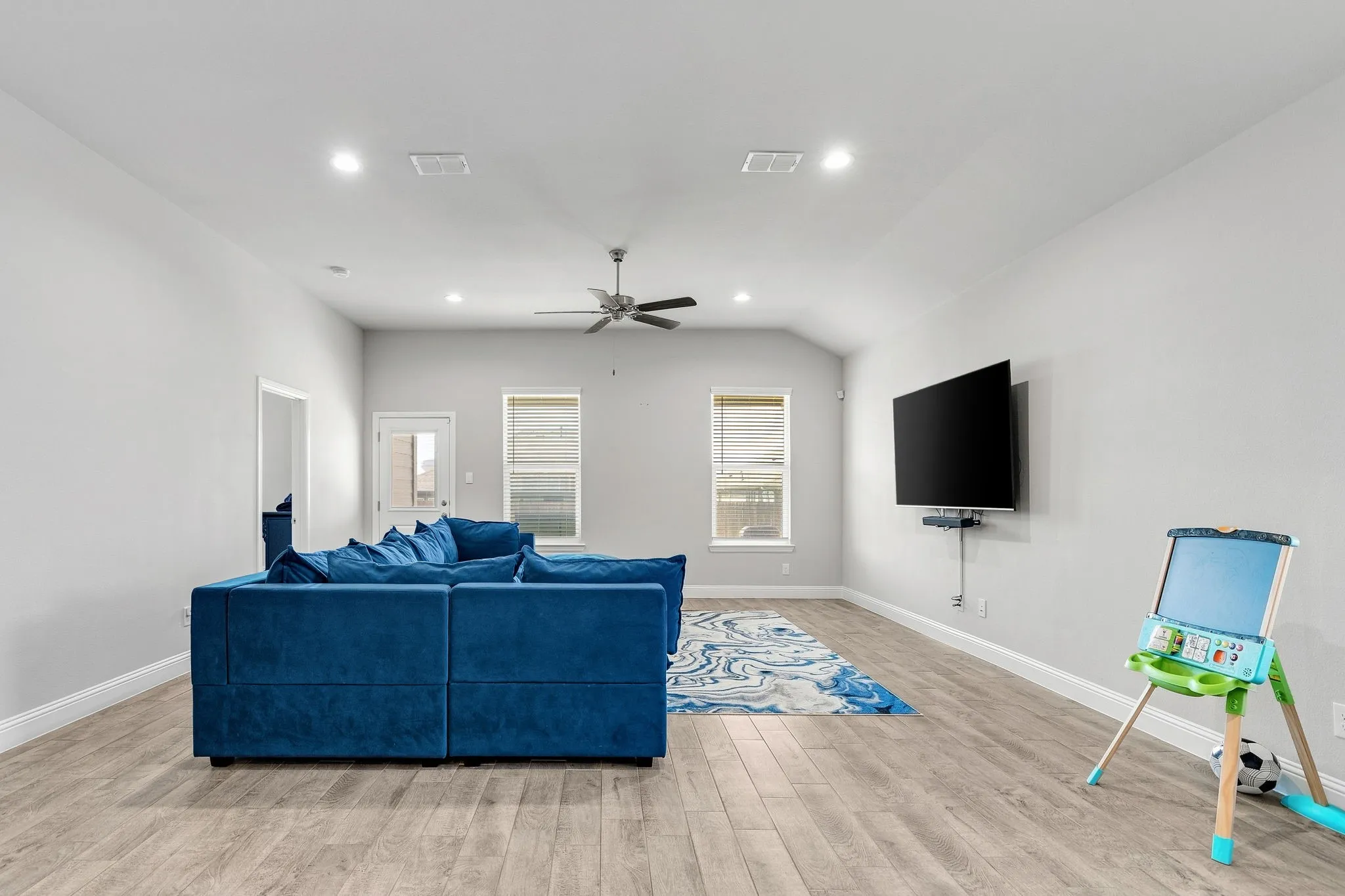 Single Family Residence For Sale in Denton County , 1501 Razorbill Road, Denton, Texas 76205, 4 Bedroom, 2 Bathroom, 2 Garage spaces, 2,030 Sqft, built in 2023, mls#21375086, Real Estate Agent in Denton, Homes For Sale in Denton county, Homes For Sale in Denton, Realtor in Denton Texas, Real Estate Brokerage Independent Realty Texas, Luminita Cordes Realtor