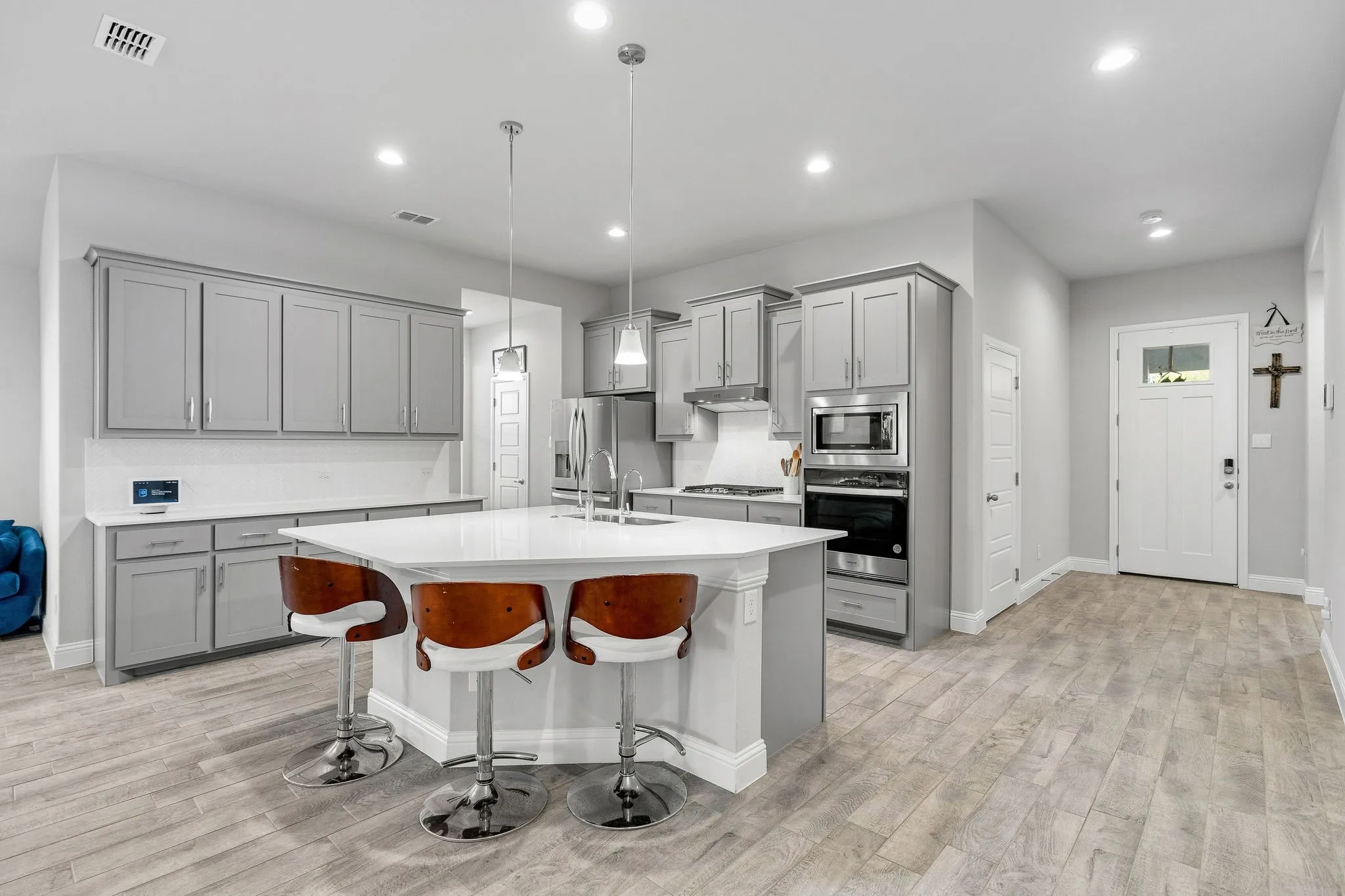 Single Family Residence For Sale in Denton County , 1501 Razorbill Road, Denton, Texas 76205, 4 Bedroom, 2 Bathroom, 2 Garage spaces, 2,030 Sqft, built in 2023, mls#21375086, Real Estate Agent in Denton, Homes For Sale in Denton county, Homes For Sale in Denton, Realtor in Denton Texas, Real Estate Brokerage Independent Realty Texas, Luminita Cordes Realtor