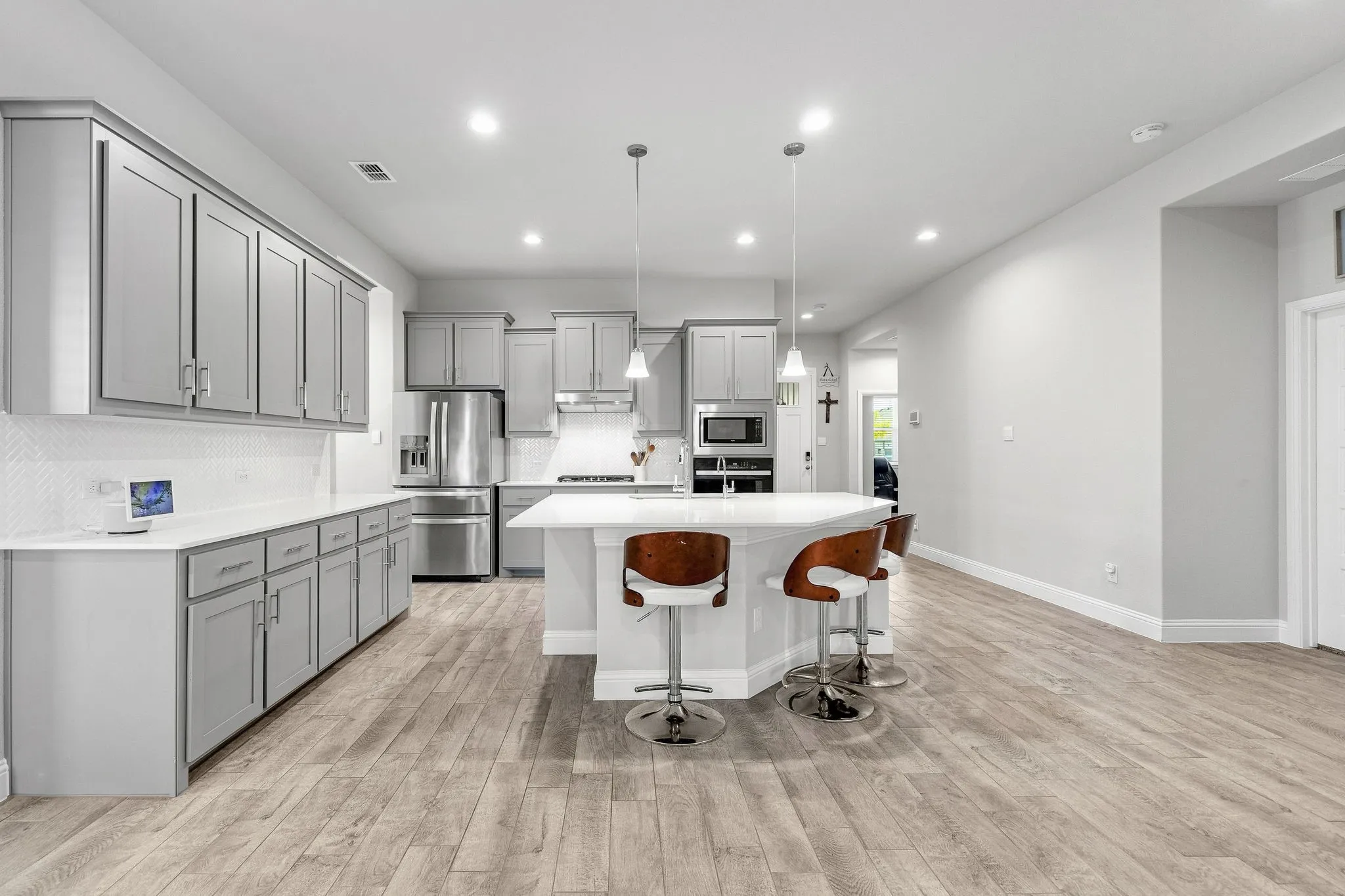 Single Family Residence For Sale in Denton County , 1501 Razorbill Road, Denton, Texas 76205, 4 Bedroom, 2 Bathroom, 2 Garage spaces, 2,030 Sqft, built in 2023, mls#21375086, Real Estate Agent in Denton, Homes For Sale in Denton county, Homes For Sale in Denton, Realtor in Denton Texas, Real Estate Brokerage Independent Realty Texas, Luminita Cordes Realtor