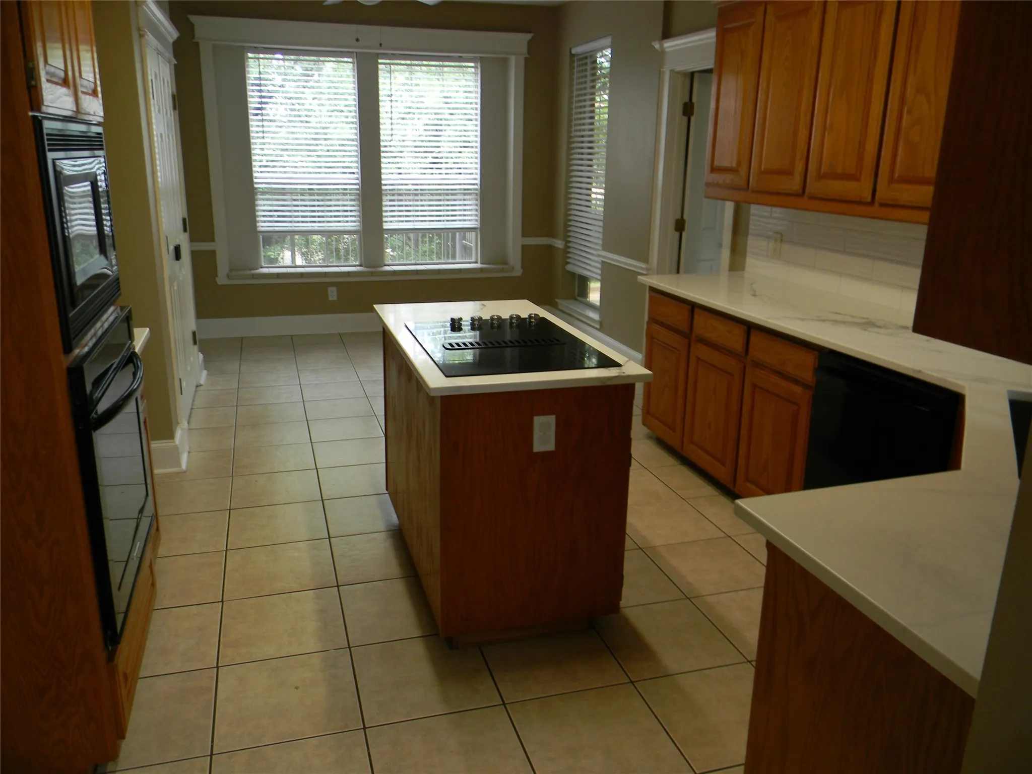 Single Family Residence For Rent in Tarrant County , 416 Roland Drive, Keller, Texas 76248, 4 Bedroom, 3 Bathroom, 1 Garage spaces, 2,635 Sqft, built in 1996, mls#21375625, Real Estate Agent in Keller, Homes For Rent in Tarrant county, Homes For Rent in Keller, Realtor in Keller Texas, Real Estate Brokerage Independent Realty Texas, Luminita Cordes Realtor