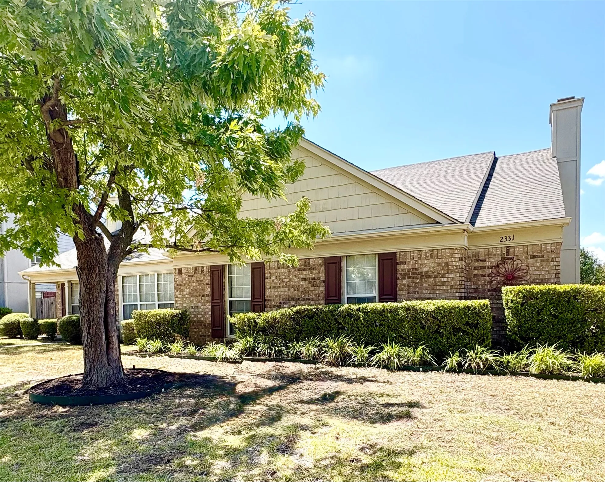 Duplex For Rent in Dallas County , 2331 Forestbrook Drive, Garland, Texas 75040, 3 Bedroom, 2 Bathroom, 1 Garage spaces, 1,146 Sqft, built in 1986, mls#21374369, Real Estate Agent in Garland, Homes For Rent in Dallas county, Homes For Rent in Garland, Realtor in Garland Texas, Real Estate Brokerage Independent Realty Texas, Luminita Cordes Realtor