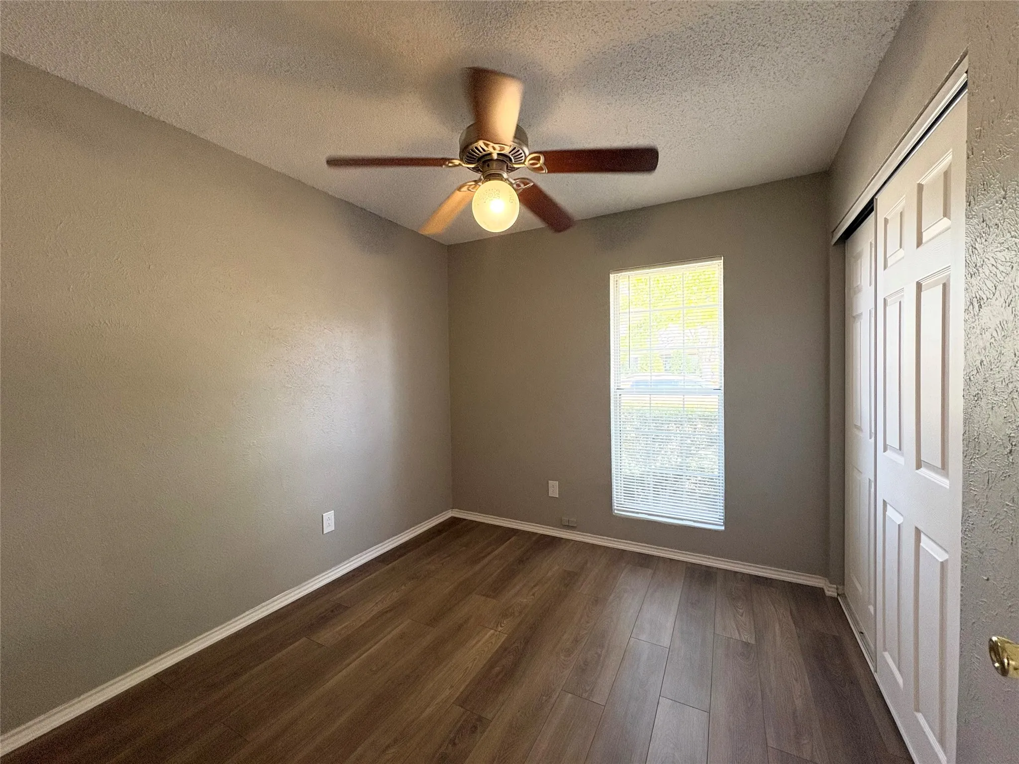 Duplex For Rent in Dallas County , 2331 Forestbrook Drive, Garland, Texas 75040, 3 Bedroom, 2 Bathroom, 1 Garage spaces, 1,146 Sqft, built in 1986, mls#21374369, Real Estate Agent in Garland, Homes For Rent in Dallas county, Homes For Rent in Garland, Realtor in Garland Texas, Real Estate Brokerage Independent Realty Texas, Luminita Cordes Realtor