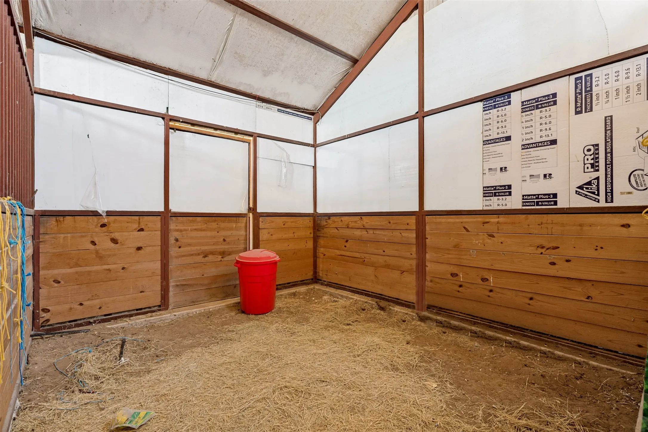 Horse stall