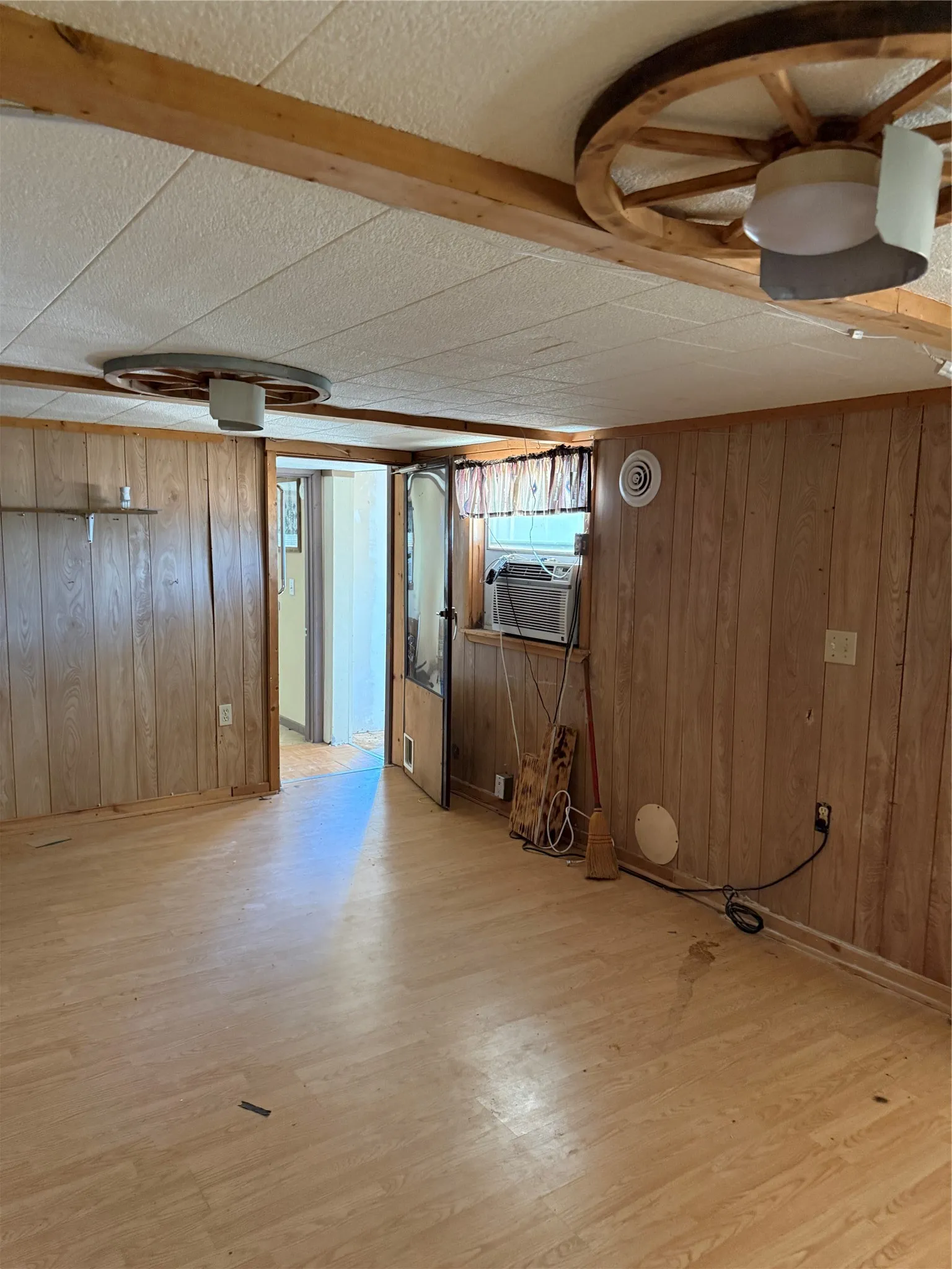 Single Family Residence For Sale in Brown County , 2950 CR 139, Bangs, Texas 76823, 2 Bedroom, 3 Bathroom, Garage spaces, 1,604 Sqft, built in 0, mls#21375626, Real Estate Agent in Bangs, Homes For Sale in Brown county, Homes For Sale in Bangs, Realtor in Bangs Texas, Real Estate Brokerage Independent Realty Texas, Luminita Cordes Realtor