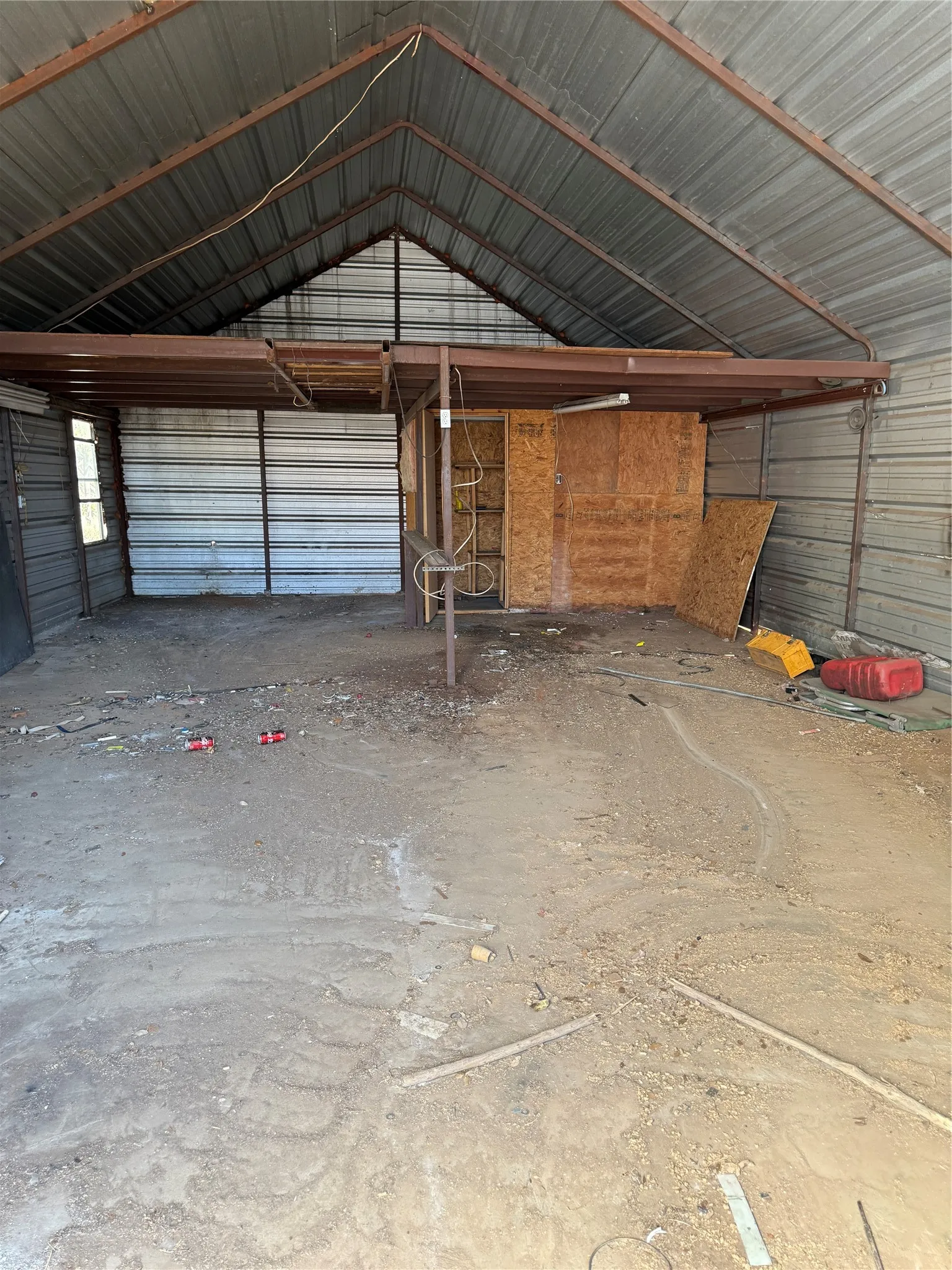 Single Family Residence For Sale in Brown County , 2950 CR 139, Bangs, Texas 76823, 2 Bedroom, 3 Bathroom, Garage spaces, 1,604 Sqft, built in 0, mls#21375626, Real Estate Agent in Bangs, Homes For Sale in Brown county, Homes For Sale in Bangs, Realtor in Bangs Texas, Real Estate Brokerage Independent Realty Texas, Luminita Cordes Realtor