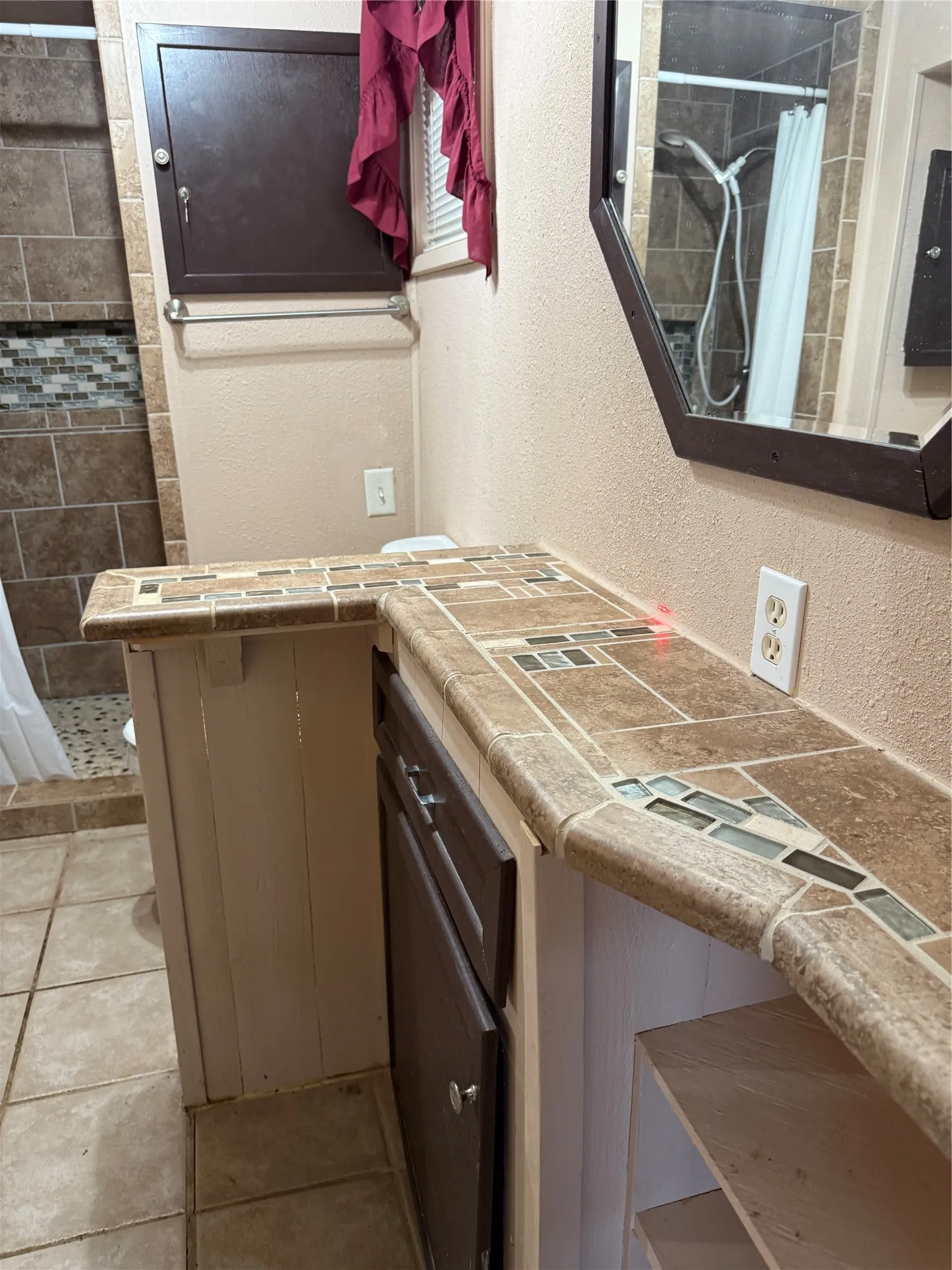 Single Family Residence For Sale in Brown County , 2950 CR 139, Bangs, Texas 76823, 2 Bedroom, 3 Bathroom, Garage spaces, 1,604 Sqft, built in 0, mls#21375626, Real Estate Agent in Bangs, Homes For Sale in Brown county, Homes For Sale in Bangs, Realtor in Bangs Texas, Real Estate Brokerage Independent Realty Texas, Luminita Cordes Realtor