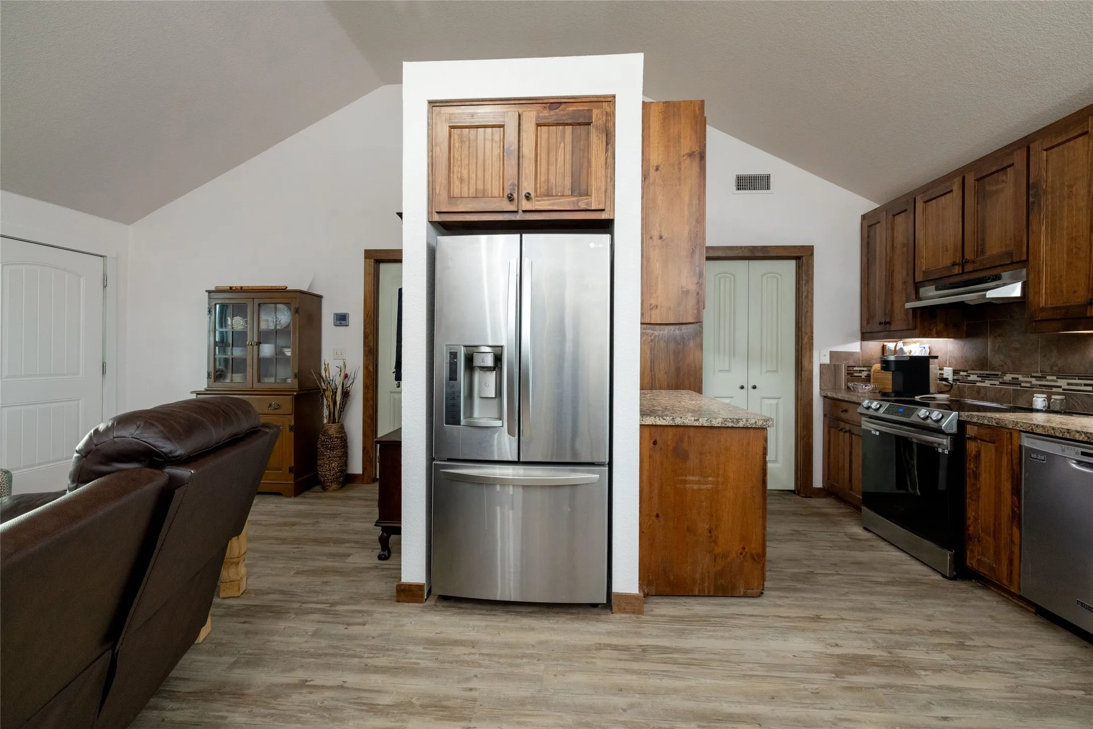 Single Family Residence For Sale in Clay County , 493 Browning Road, Bellevue, Texas 76228, 3 Bedroom, 2 Bathroom, 2 Garage spaces, 1,750 Sqft, built in 2017, mls#21375629, Real Estate Agent in Bellevue, Homes For Sale in Clay county, Homes For Sale in Bellevue, Realtor in Bellevue Texas, Real Estate Brokerage Independent Realty Texas, Luminita Cordes Realtor