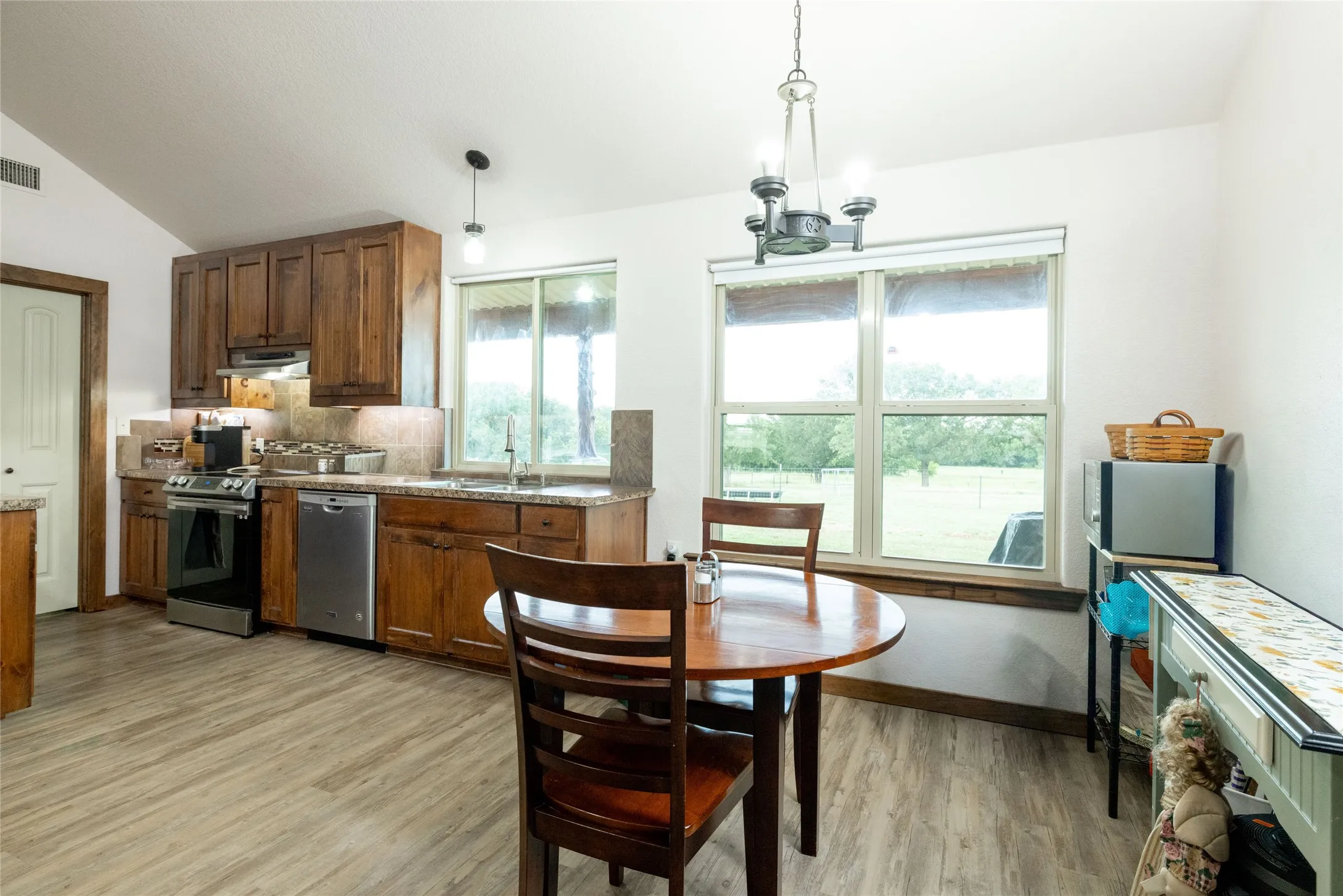 Single Family Residence For Sale in Clay County , 493 Browning Road, Bellevue, Texas 76228, 3 Bedroom, 2 Bathroom, 2 Garage spaces, 1,750 Sqft, built in 2017, mls#21375629, Real Estate Agent in Bellevue, Homes For Sale in Clay county, Homes For Sale in Bellevue, Realtor in Bellevue Texas, Real Estate Brokerage Independent Realty Texas, Luminita Cordes Realtor
