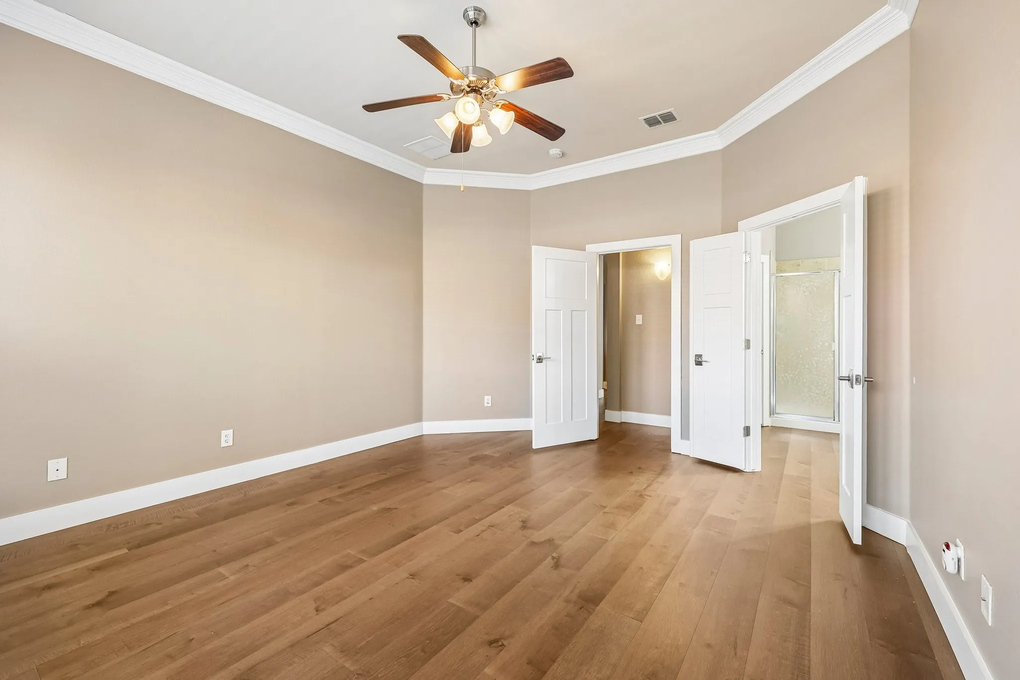 Single Family Residence For Sale in Collin County , 1211 Windgate Way, Allen, Texas 75002, 3 Bedroom, 3 Bathroom, 2 Garage spaces, 2,540 Sqft, built in 2010, mls#21375411, Real Estate Agent in Allen, Homes For Sale in Collin county, Homes For Sale in Allen, Realtor in Allen Texas, Real Estate Brokerage Independent Realty Texas, Luminita Cordes Realtor