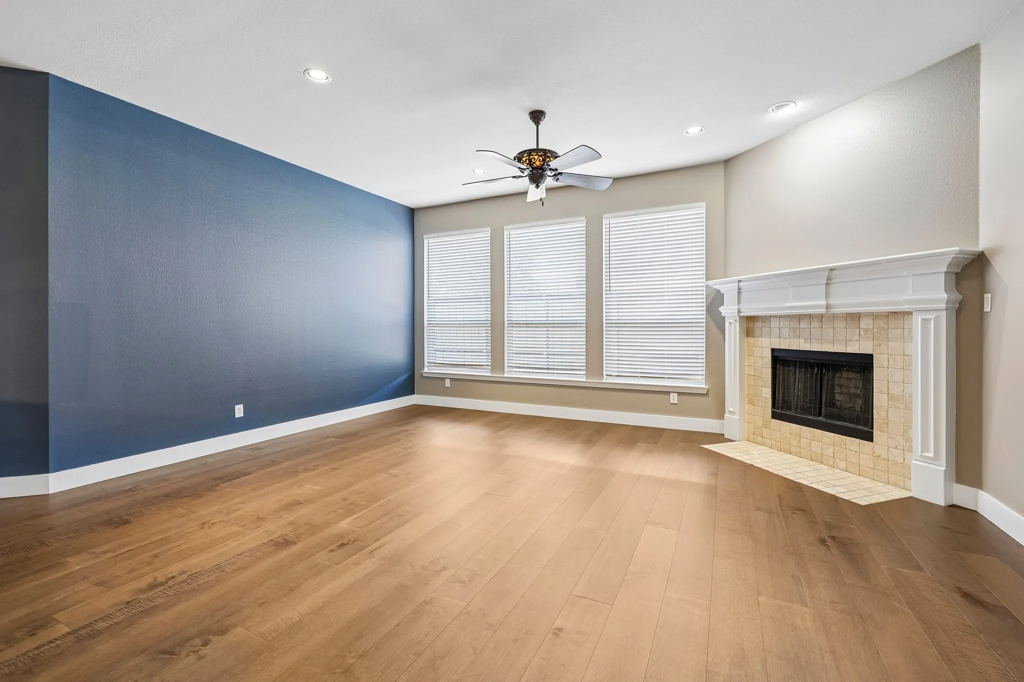 Single Family Residence For Sale in Collin County , 1211 Windgate Way, Allen, Texas 75002, 3 Bedroom, 3 Bathroom, 2 Garage spaces, 2,540 Sqft, built in 2010, mls#21375411, Real Estate Agent in Allen, Homes For Sale in Collin county, Homes For Sale in Allen, Realtor in Allen Texas, Real Estate Brokerage Independent Realty Texas, Luminita Cordes Realtor