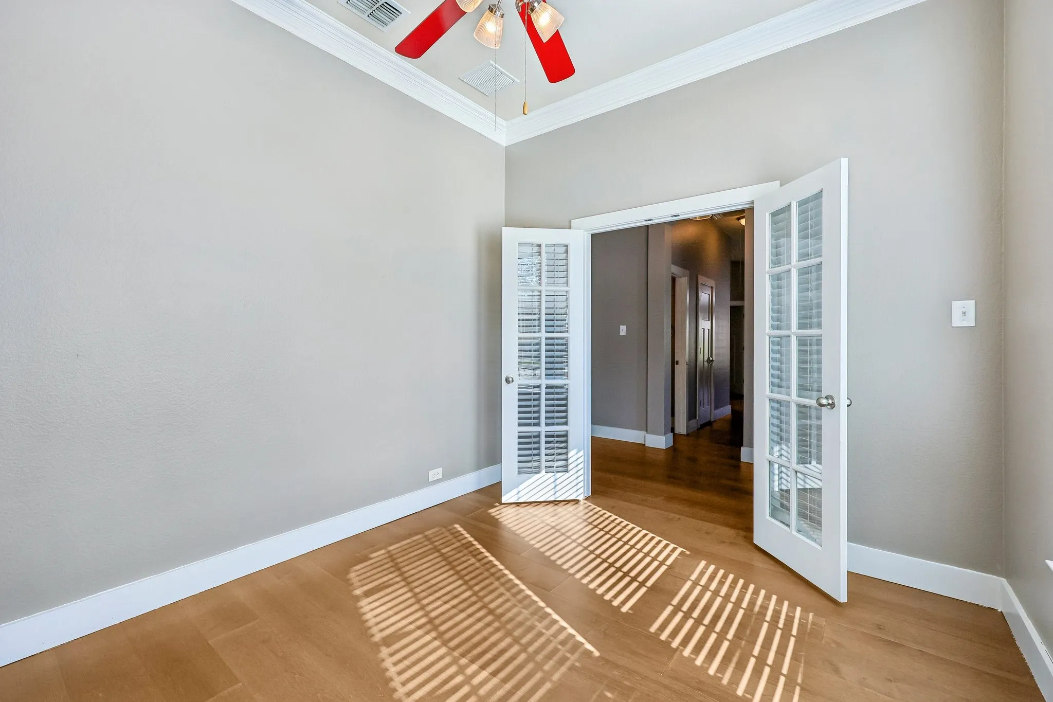 Single Family Residence For Sale in Collin County , 1211 Windgate Way, Allen, Texas 75002, 3 Bedroom, 3 Bathroom, 2 Garage spaces, 2,540 Sqft, built in 2010, mls#21375411, Real Estate Agent in Allen, Homes For Sale in Collin county, Homes For Sale in Allen, Realtor in Allen Texas, Real Estate Brokerage Independent Realty Texas, Luminita Cordes Realtor