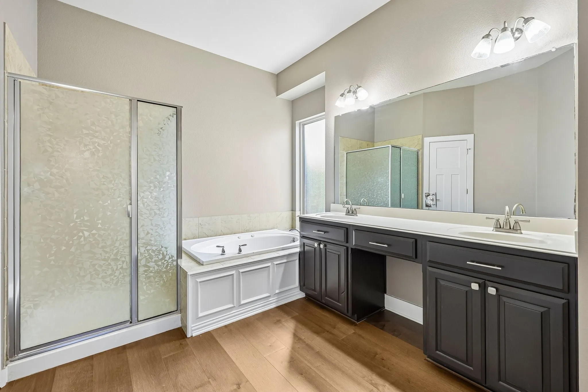 Single Family Residence For Sale in Collin County , 1211 Windgate Way, Allen, Texas 75002, 3 Bedroom, 3 Bathroom, 2 Garage spaces, 2,540 Sqft, built in 2010, mls#21375411, Real Estate Agent in Allen, Homes For Sale in Collin county, Homes For Sale in Allen, Realtor in Allen Texas, Real Estate Brokerage Independent Realty Texas, Luminita Cordes Realtor