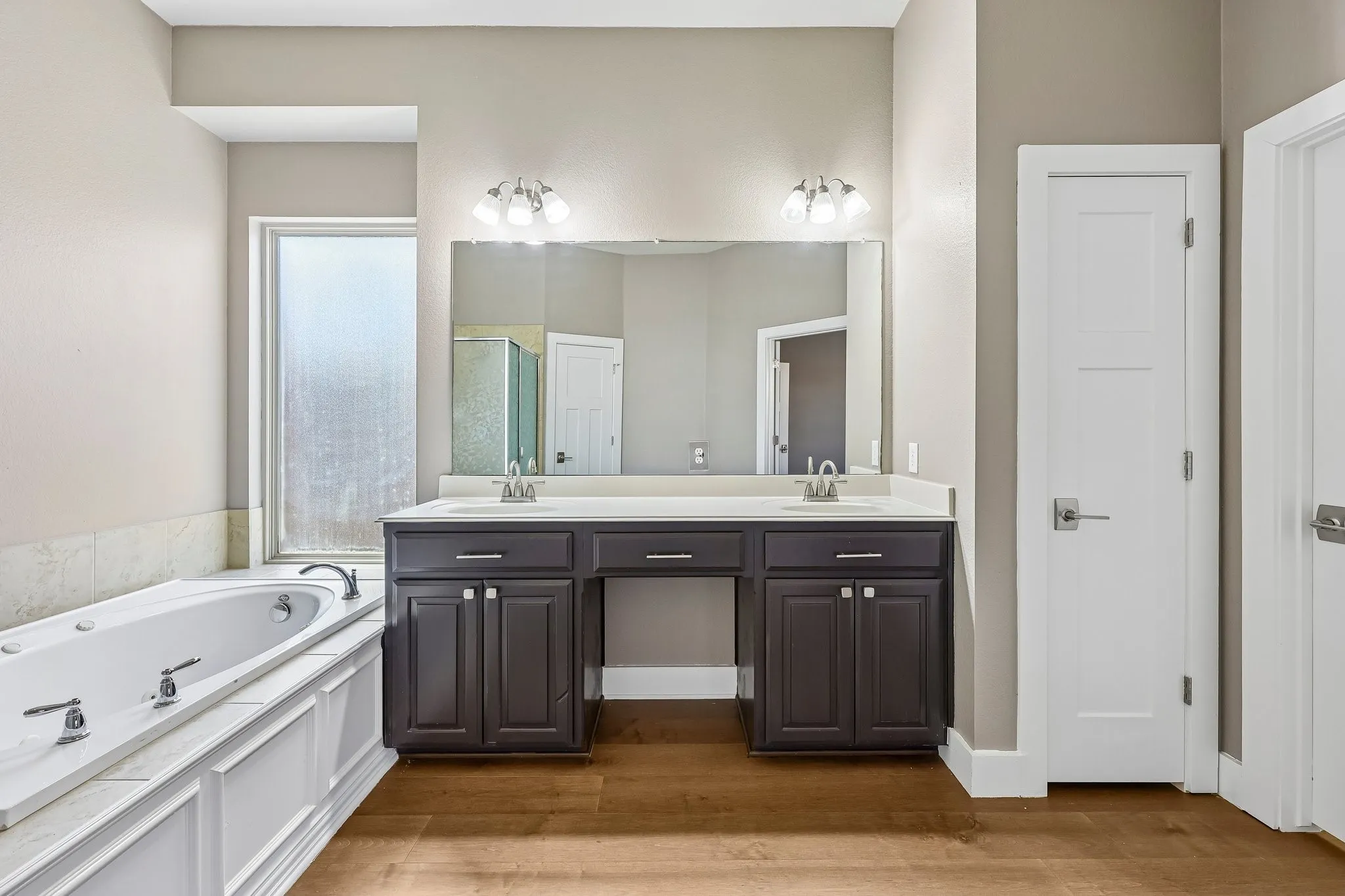 Single Family Residence For Sale in Collin County , 1211 Windgate Way, Allen, Texas 75002, 3 Bedroom, 3 Bathroom, 2 Garage spaces, 2,540 Sqft, built in 2010, mls#21375411, Real Estate Agent in Allen, Homes For Sale in Collin county, Homes For Sale in Allen, Realtor in Allen Texas, Real Estate Brokerage Independent Realty Texas, Luminita Cordes Realtor