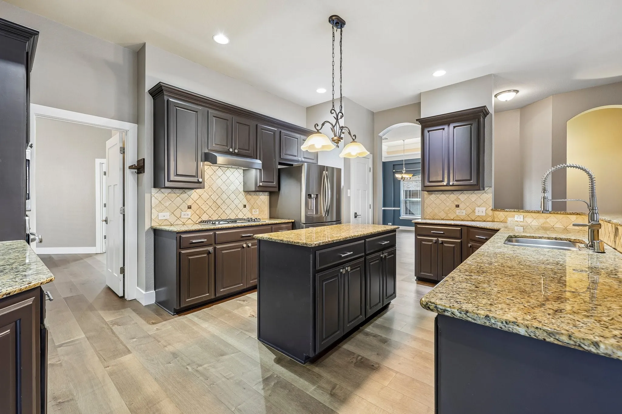 Single Family Residence For Sale in Collin County , 1211 Windgate Way, Allen, Texas 75002, 3 Bedroom, 3 Bathroom, 2 Garage spaces, 2,540 Sqft, built in 2010, mls#21375411, Real Estate Agent in Allen, Homes For Sale in Collin county, Homes For Sale in Allen, Realtor in Allen Texas, Real Estate Brokerage Independent Realty Texas, Luminita Cordes Realtor