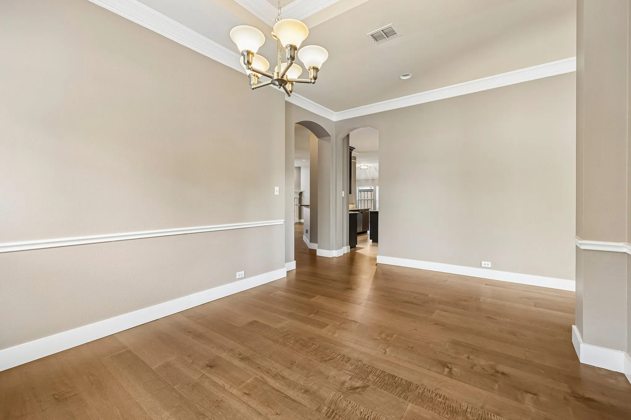 Single Family Residence For Sale in Collin County , 1211 Windgate Way, Allen, Texas 75002, 3 Bedroom, 3 Bathroom, 2 Garage spaces, 2,540 Sqft, built in 2010, mls#21375411, Real Estate Agent in Allen, Homes For Sale in Collin county, Homes For Sale in Allen, Realtor in Allen Texas, Real Estate Brokerage Independent Realty Texas, Luminita Cordes Realtor