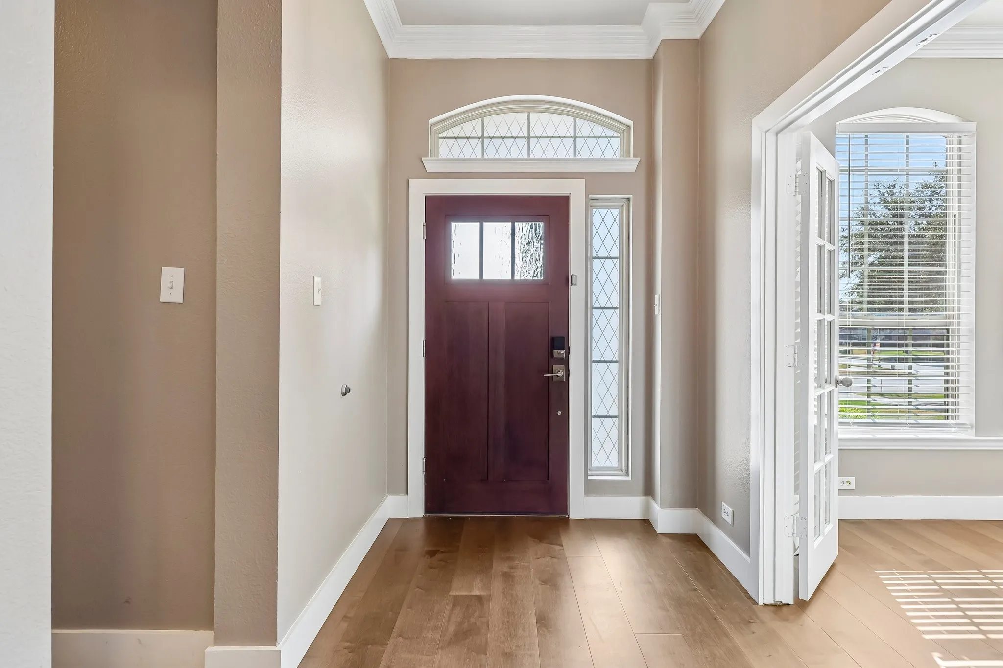 Single Family Residence For Sale in Collin County , 1211 Windgate Way, Allen, Texas 75002, 3 Bedroom, 3 Bathroom, 2 Garage spaces, 2,540 Sqft, built in 2010, mls#21375411, Real Estate Agent in Allen, Homes For Sale in Collin county, Homes For Sale in Allen, Realtor in Allen Texas, Real Estate Brokerage Independent Realty Texas, Luminita Cordes Realtor