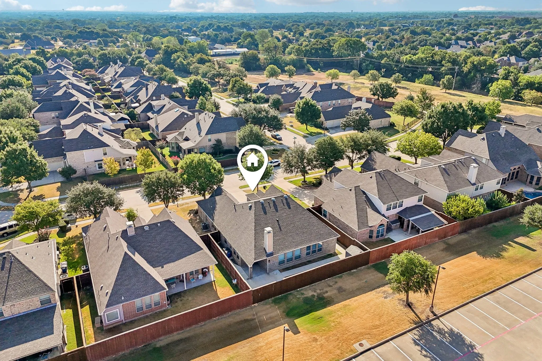 Single Family Residence For Sale in Collin County , 1211 Windgate Way, Allen, Texas 75002, 3 Bedroom, 3 Bathroom, 2 Garage spaces, 2,540 Sqft, built in 2010, mls#21375411, Real Estate Agent in Allen, Homes For Sale in Collin county, Homes For Sale in Allen, Realtor in Allen Texas, Real Estate Brokerage Independent Realty Texas, Luminita Cordes Realtor