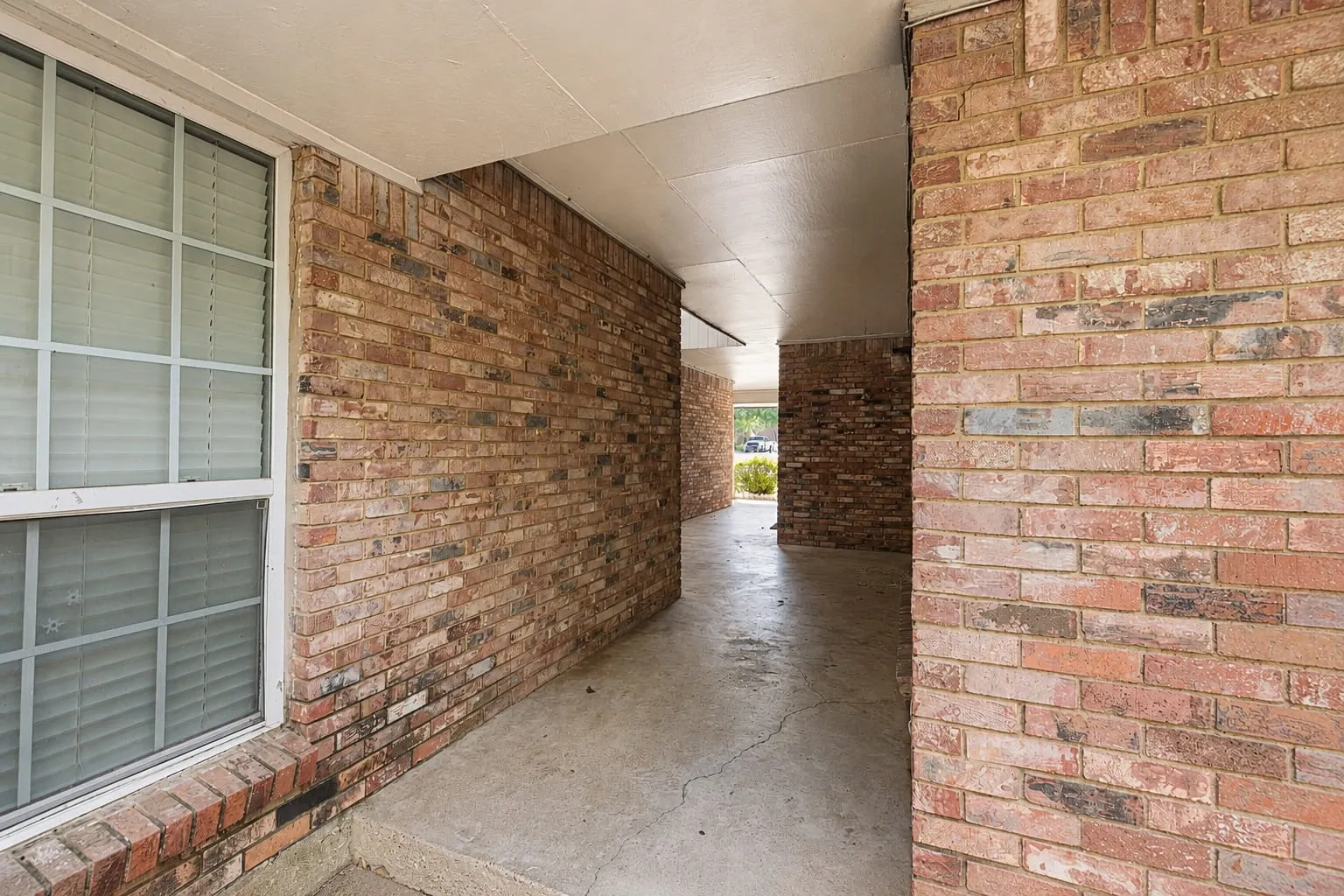 Quadruplex For Sale in Tarrant County , 2149 Fleur De Lis Court A, Arlington, Texas 76012, 8 Bedroom, 8 Bathroom, Garage spaces, 4,716 Sqft, built in 1979, mls#21375527, Real Estate Agent in Arlington, Homes For Sale in Tarrant county, Homes For Sale in Arlington, Realtor in Arlington Texas, Real Estate Brokerage Independent Realty Texas, Luminita Cordes Realtor