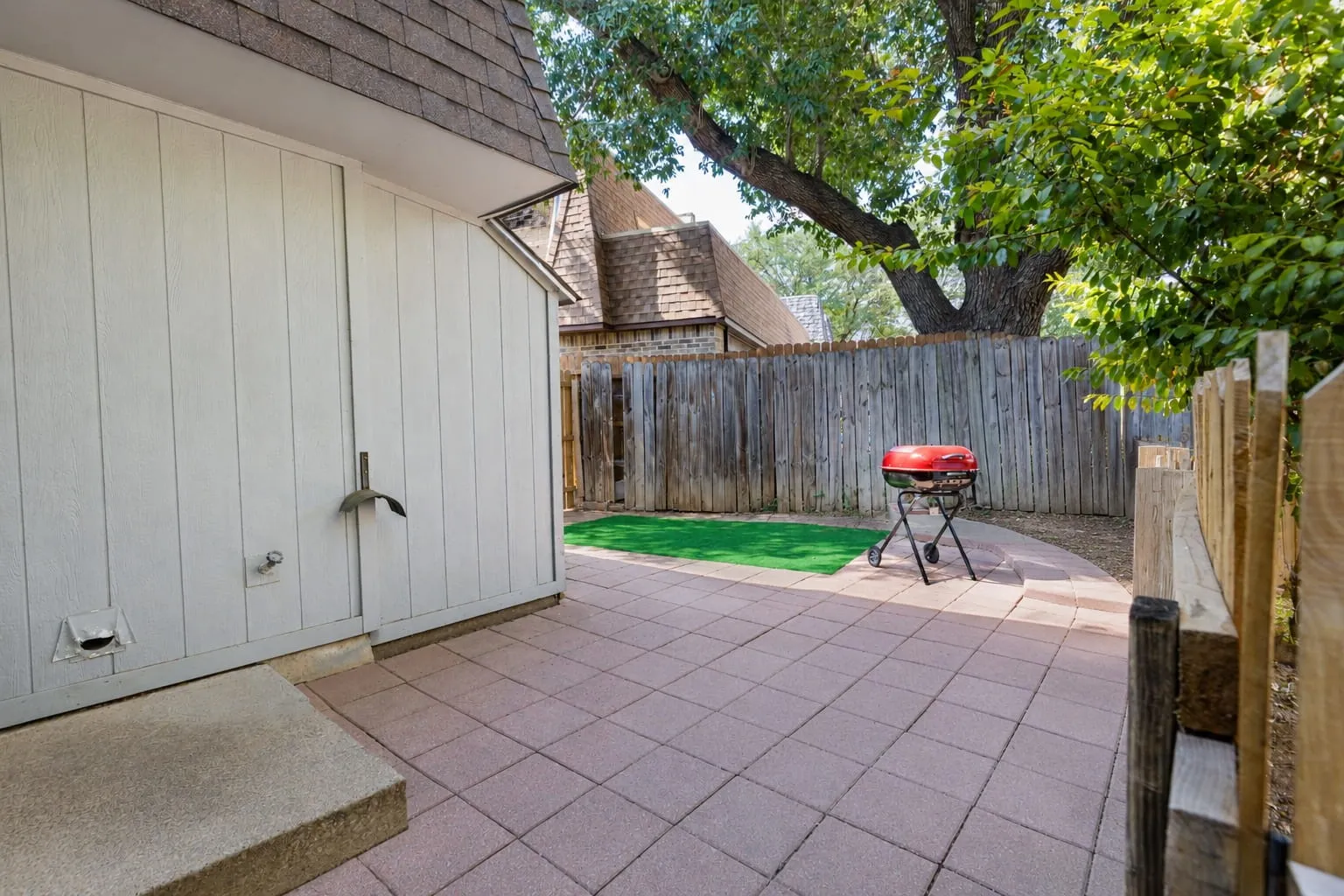Quadruplex For Sale in Tarrant County , 2149 Fleur De Lis Court A, Arlington, Texas 76012, 8 Bedroom, 8 Bathroom, Garage spaces, 4,716 Sqft, built in 1979, mls#21375527, Real Estate Agent in Arlington, Homes For Sale in Tarrant county, Homes For Sale in Arlington, Realtor in Arlington Texas, Real Estate Brokerage Independent Realty Texas, Luminita Cordes Realtor