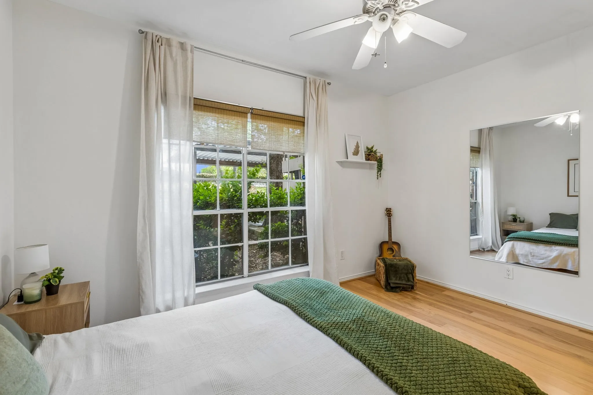 Condominium For Sale in Dallas County , 9801 Royal Lane 707, Dallas, Texas 75231, 2 Bedroom, 2 Bathroom, Garage spaces, 1,067 Sqft, built in 1981, mls#21375632, Real Estate Agent in Dallas, Homes For Sale in Dallas county, Homes For Sale in Dallas, Realtor in Dallas Texas, Real Estate Brokerage Independent Realty Texas, Luminita Cordes Realtor