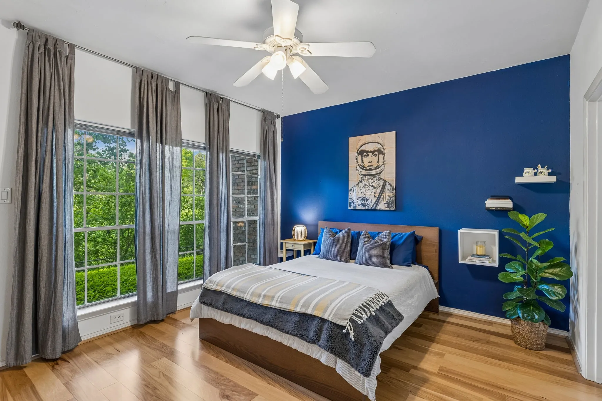 Condominium For Sale in Dallas County , 9801 Royal Lane 707, Dallas, Texas 75231, 2 Bedroom, 2 Bathroom, Garage spaces, 1,067 Sqft, built in 1981, mls#21375632, Real Estate Agent in Dallas, Homes For Sale in Dallas county, Homes For Sale in Dallas, Realtor in Dallas Texas, Real Estate Brokerage Independent Realty Texas, Luminita Cordes Realtor