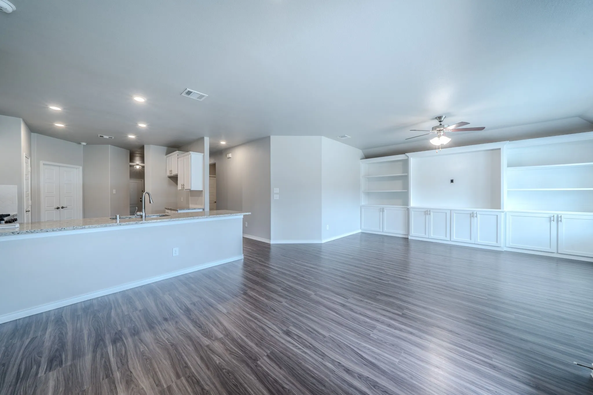 Single Family Residence For Rent in Collin County , 2720 Evergreen Trail, Celina, Texas 75009, 4 Bedroom, 2 Bathroom, 2 Garage spaces, 1,868 Sqft, built in 2019, mls#21373131, Real Estate Agent in Celina, Homes For Rent in Collin county, Homes For Rent in Celina, Realtor in Celina Texas, Real Estate Brokerage Independent Realty Texas, Luminita Cordes Realtor