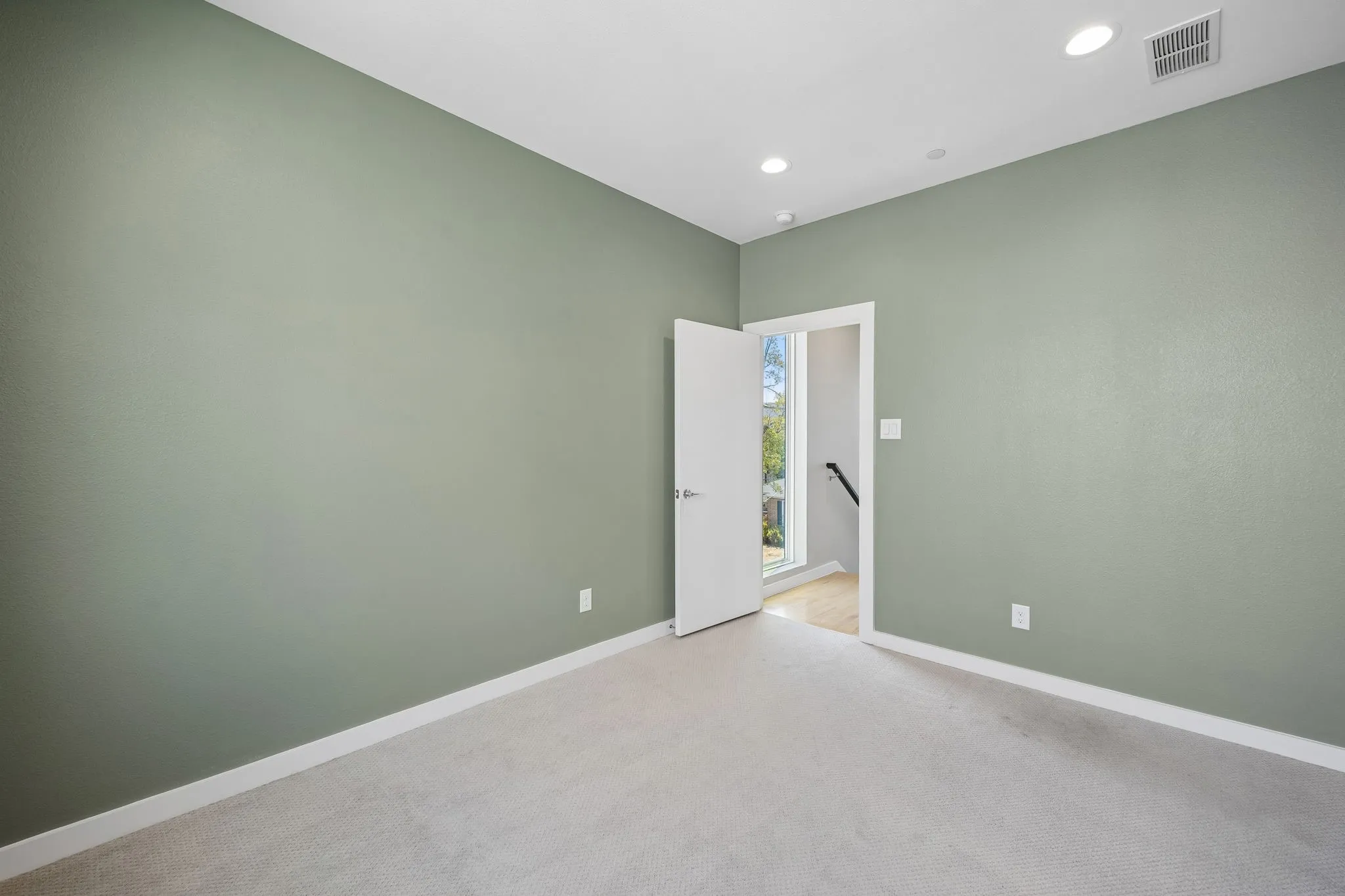 Condominium For Rent in Dallas County , 2630 Calvin Street 101, Dallas, Texas 75204, 2 Bedroom, 3 Bathroom, 2 Garage spaces, 1,817 Sqft, built in 2017, mls#21372349, Real Estate Agent in Dallas, Homes For Rent in Dallas county, Homes For Rent in Dallas, Realtor in Dallas Texas, Real Estate Brokerage Independent Realty Texas, Luminita Cordes Realtor