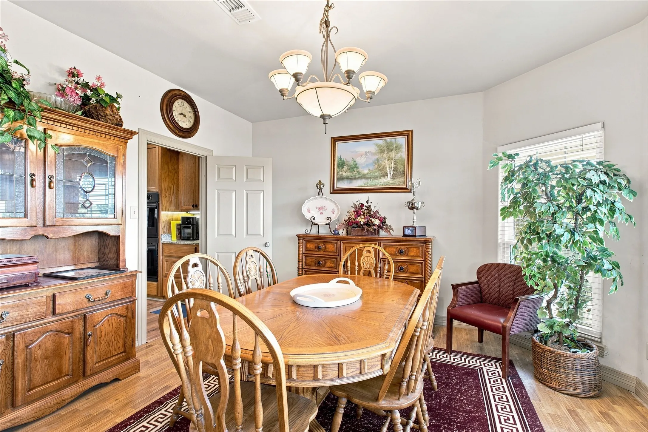 Single Family Residence For Sale in Hunt County , 4905 County Road 1134, Leonard, Texas 75452, 4 Bedroom, 4 Bathroom, 2 Garage spaces, 3,660 Sqft, built in 2002, mls#21375643, Real Estate Agent in Leonard, Homes For Sale in Hunt county, Homes For Sale in Leonard, Realtor in Leonard Texas, Real Estate Brokerage Independent Realty Texas, Luminita Cordes Realtor