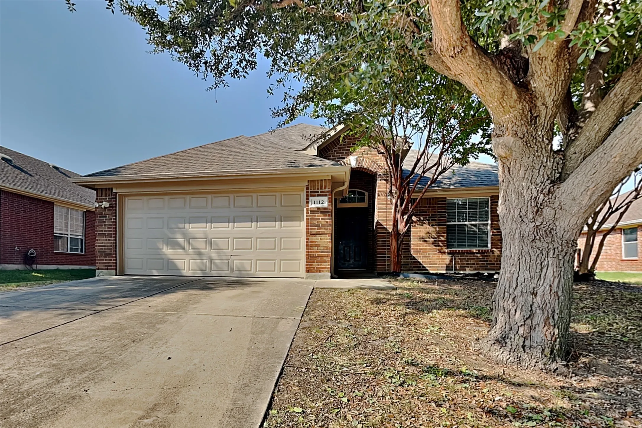 Single Family Residence For Rent in Dallas County , 1112 Seider Lane, Grand Prairie, Texas 75052, 4 Bedroom, 2 Bathroom, 2 Garage spaces, 1,935 Sqft, built in 2007, mls#21375585, Real Estate Agent in Grand Prairie, Homes For Rent in Dallas county, Homes For Rent in Grand Prairie, Realtor in Grand Prairie Texas, Real Estate Brokerage Independent Realty Texas, Luminita Cordes Realtor