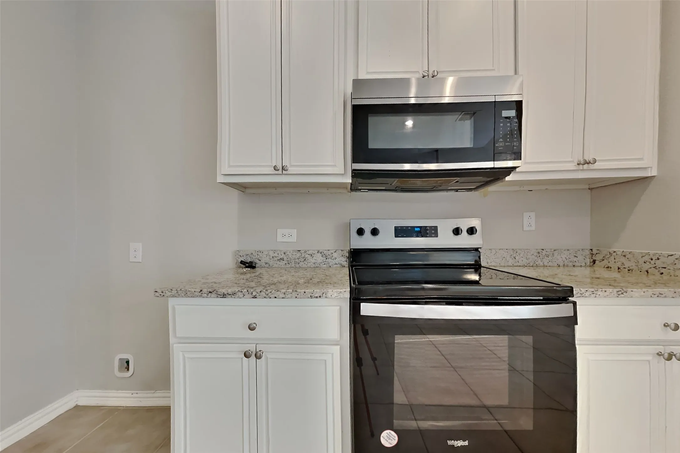 Single Family Residence For Rent in Dallas County , 1112 Seider Lane, Grand Prairie, Texas 75052, 4 Bedroom, 2 Bathroom, 2 Garage spaces, 1,935 Sqft, built in 2007, mls#21375585, Real Estate Agent in Grand Prairie, Homes For Rent in Dallas county, Homes For Rent in Grand Prairie, Realtor in Grand Prairie Texas, Real Estate Brokerage Independent Realty Texas, Luminita Cordes Realtor