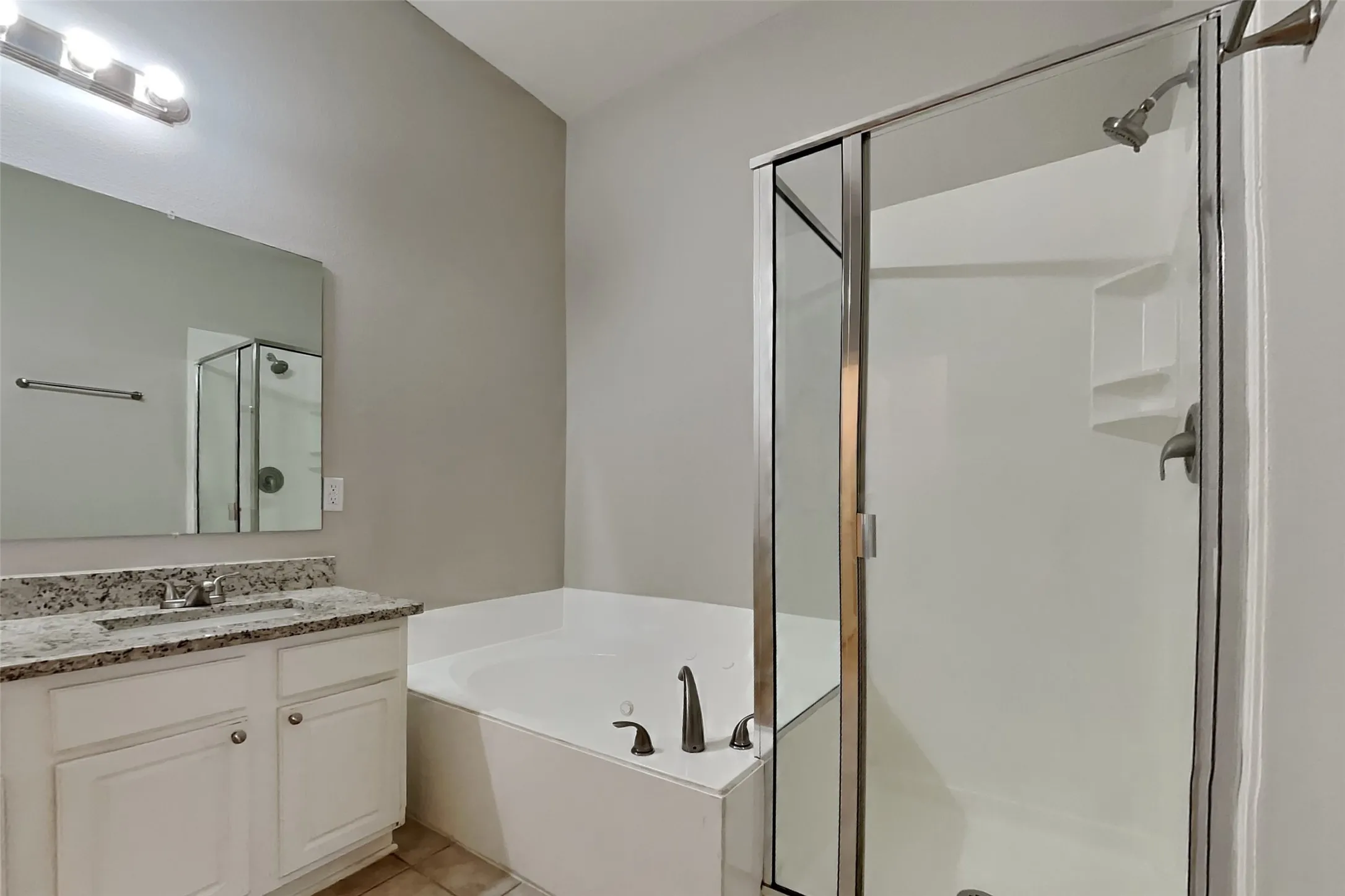 Single Family Residence For Rent in Dallas County , 1112 Seider Lane, Grand Prairie, Texas 75052, 4 Bedroom, 2 Bathroom, 2 Garage spaces, 1,935 Sqft, built in 2007, mls#21375585, Real Estate Agent in Grand Prairie, Homes For Rent in Dallas county, Homes For Rent in Grand Prairie, Realtor in Grand Prairie Texas, Real Estate Brokerage Independent Realty Texas, Luminita Cordes Realtor