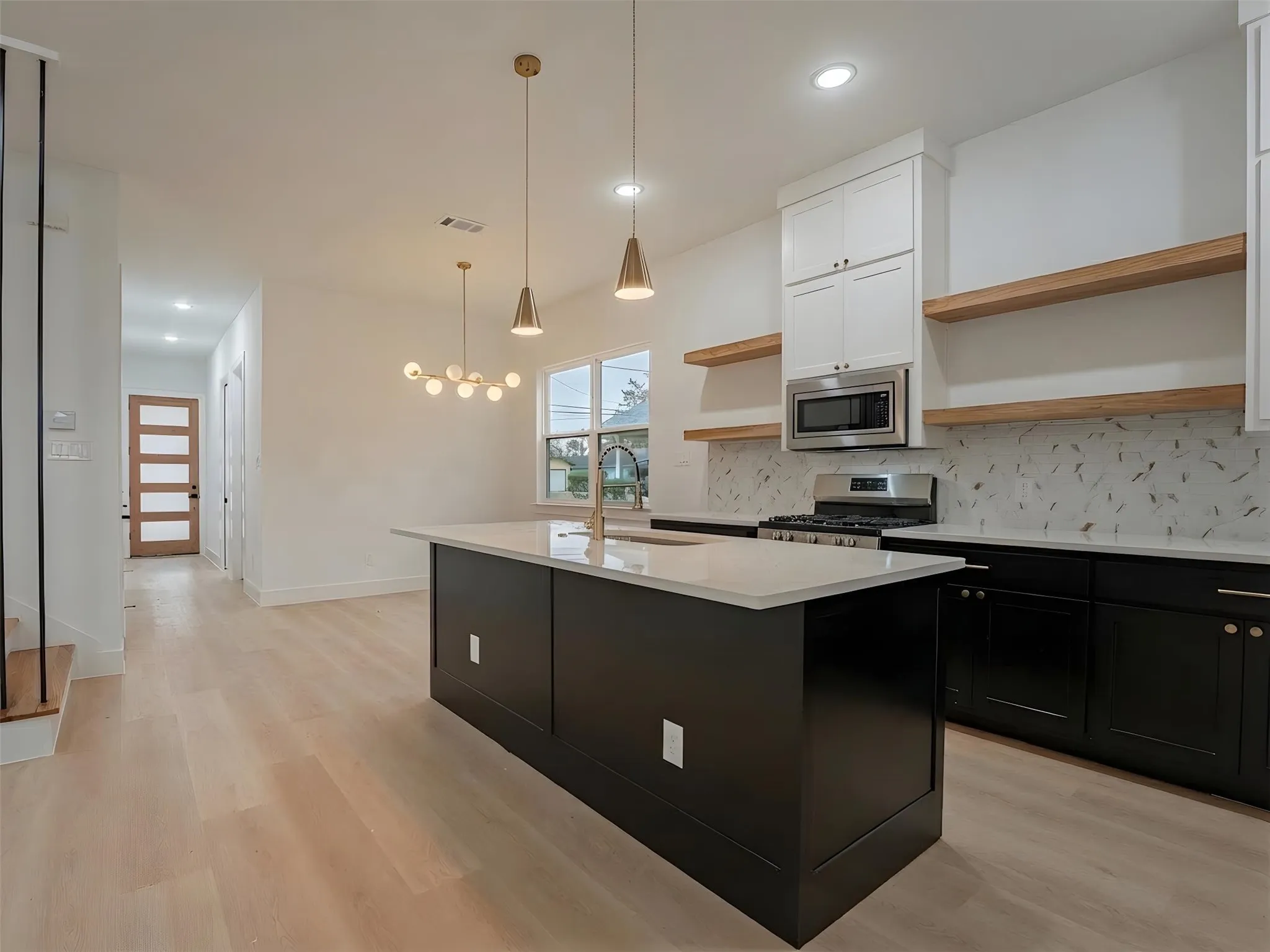 Single Family Residence For Sale in Dallas County , 4715 Nome Street, Dallas, Texas 75216, 3 Bedroom, 3 Bathroom, 1 Garage spaces, 1,632 Sqft, built in 2026, mls#21372626, Real Estate Agent in Dallas, Homes For Sale in Dallas county, Homes For Sale in Dallas, Realtor in Dallas Texas, Real Estate Brokerage Independent Realty Texas, Luminita Cordes Realtor