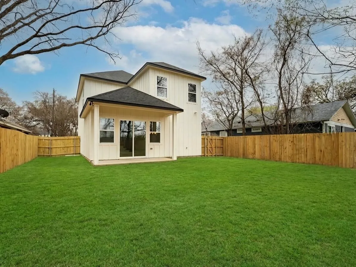Single Family Residence For Sale in Dallas County , 4715 Nome Street, Dallas, Texas 75216, 3 Bedroom, 3 Bathroom, 1 Garage spaces, 1,632 Sqft, built in 2026, mls#21372626, Real Estate Agent in Dallas, Homes For Sale in Dallas county, Homes For Sale in Dallas, Realtor in Dallas Texas, Real Estate Brokerage Independent Realty Texas, Luminita Cordes Realtor
