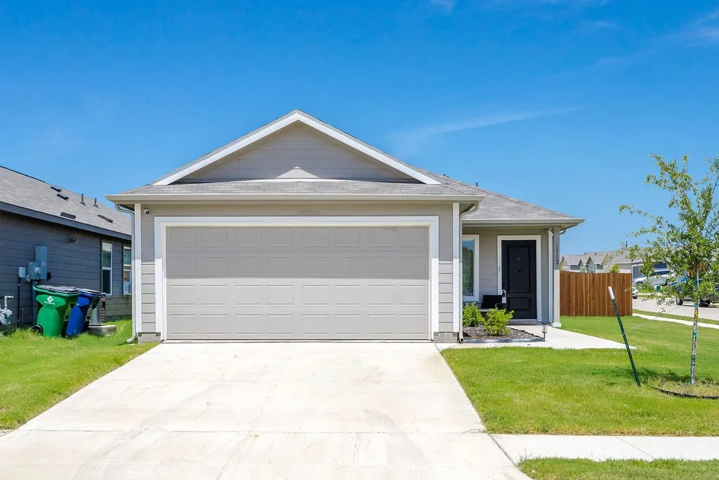 Single Family Residence For Sale in Kaufman County , 1912 Wild Orchard Lane, Crandall, Texas 75114, 3 Bedroom, 2 Bathroom, 2 Garage spaces, 1,363 Sqft, built in 2024, mls#21374991, Real Estate Agent in Crandall, Homes For Sale in Kaufman county, Homes For Sale in Crandall, Realtor in Crandall Texas, Real Estate Brokerage Independent Realty Texas, Luminita Cordes Realtor