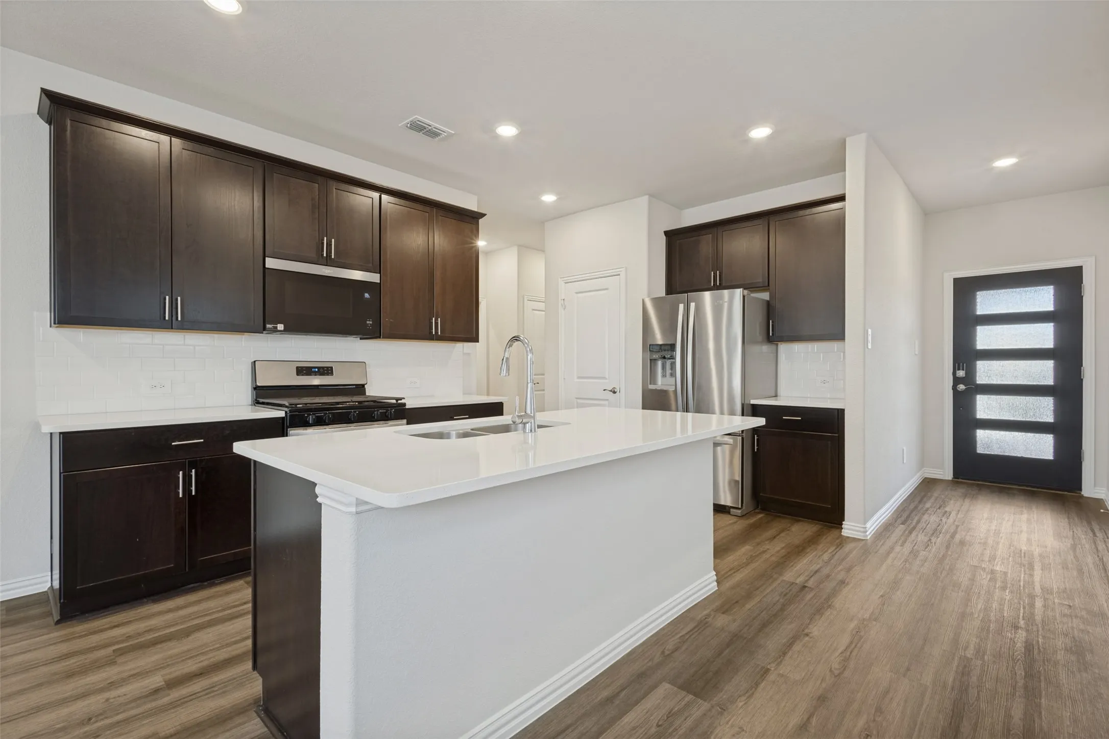 Single Family Residence For Sale in Collin County , 610 Hemingway Lane, Lowry Crossing, Texas 75069, 4 Bedroom, 2 Bathroom, 2 Garage spaces, 2,046 Sqft, built in 2024, mls#21375651, Real Estate Agent in Lowry Crossing, Homes For Sale in Collin county, Homes For Sale in Lowry Crossing, Realtor in Lowry Crossing Texas, Real Estate Brokerage Independent Realty Texas, Luminita Cordes Realtor