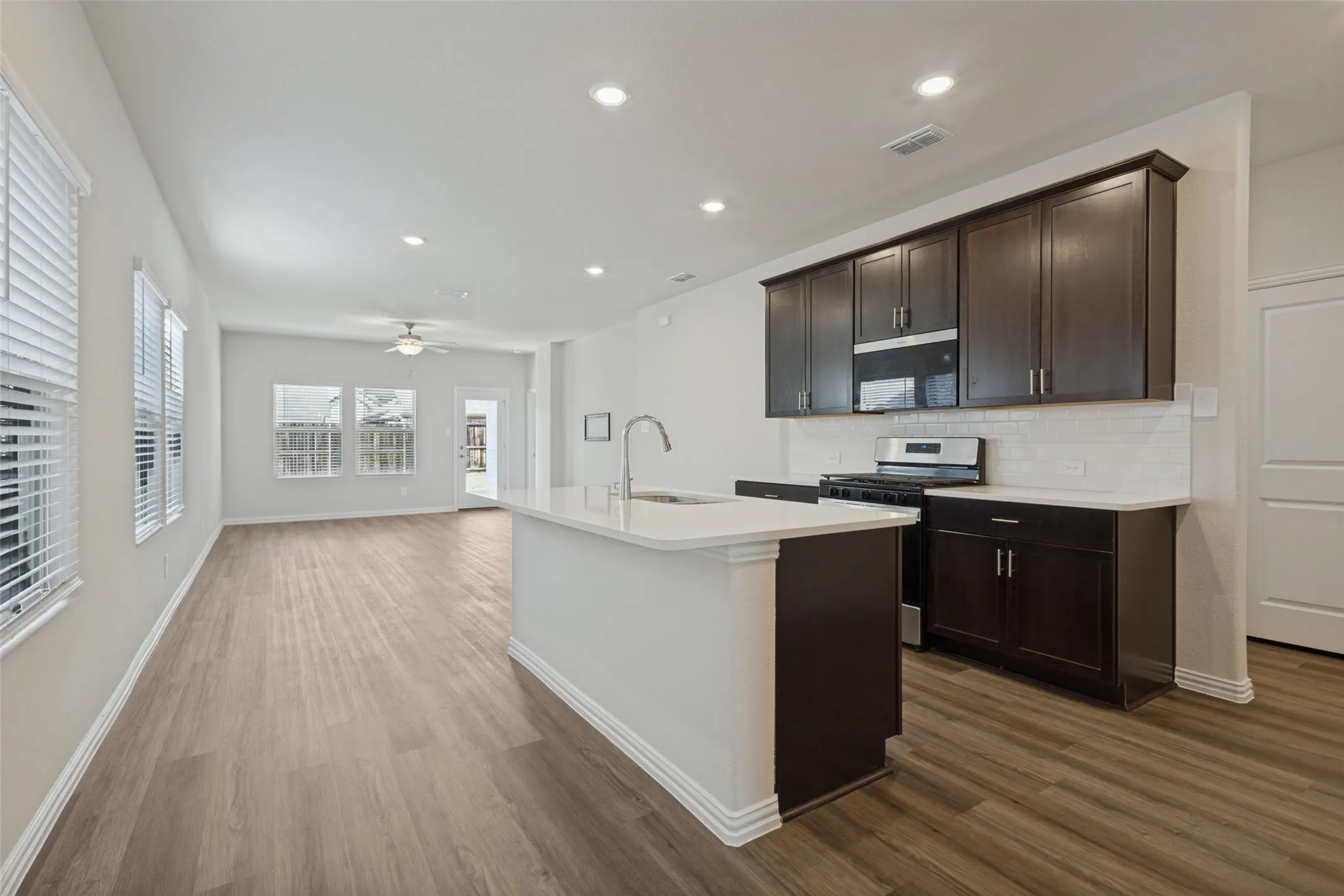 Single Family Residence For Sale in Collin County , 610 Hemingway Lane, Lowry Crossing, Texas 75069, 4 Bedroom, 2 Bathroom, 2 Garage spaces, 2,046 Sqft, built in 2024, mls#21375651, Real Estate Agent in Lowry Crossing, Homes For Sale in Collin county, Homes For Sale in Lowry Crossing, Realtor in Lowry Crossing Texas, Real Estate Brokerage Independent Realty Texas, Luminita Cordes Realtor