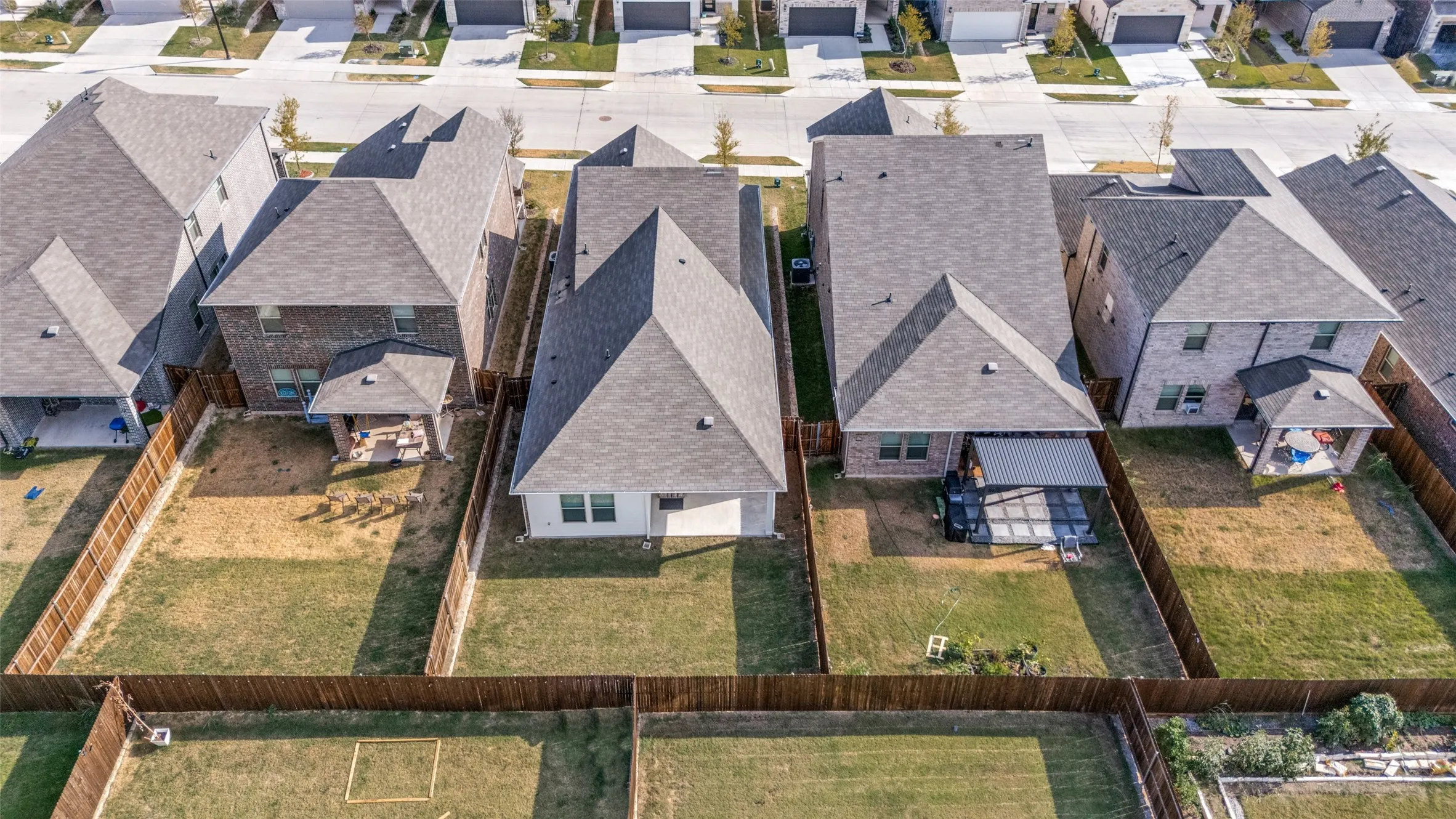 Single Family Residence For Sale in Collin County , 610 Hemingway Lane, Lowry Crossing, Texas 75069, 4 Bedroom, 2 Bathroom, 2 Garage spaces, 2,046 Sqft, built in 2024, mls#21375651, Real Estate Agent in Lowry Crossing, Homes For Sale in Collin county, Homes For Sale in Lowry Crossing, Realtor in Lowry Crossing Texas, Real Estate Brokerage Independent Realty Texas, Luminita Cordes Realtor