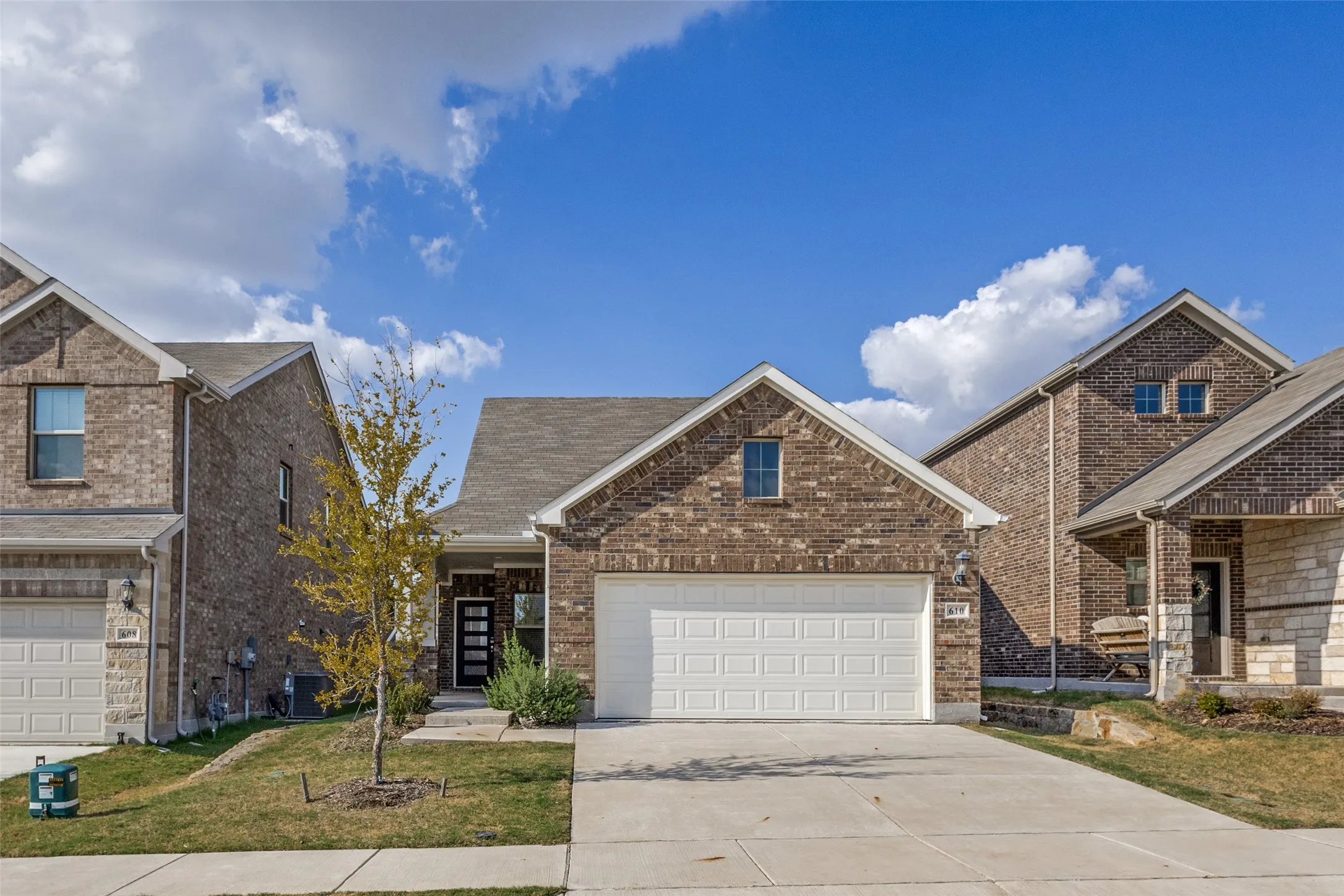 Single Family Residence For Sale in Collin County , 610 Hemingway Lane, Lowry Crossing, Texas 75069, 4 Bedroom, 2 Bathroom, 2 Garage spaces, 2,046 Sqft, built in 2024, mls#21375651, Real Estate Agent in Lowry Crossing, Homes For Sale in Collin county, Homes For Sale in Lowry Crossing, Realtor in Lowry Crossing Texas, Real Estate Brokerage Independent Realty Texas, Luminita Cordes Realtor