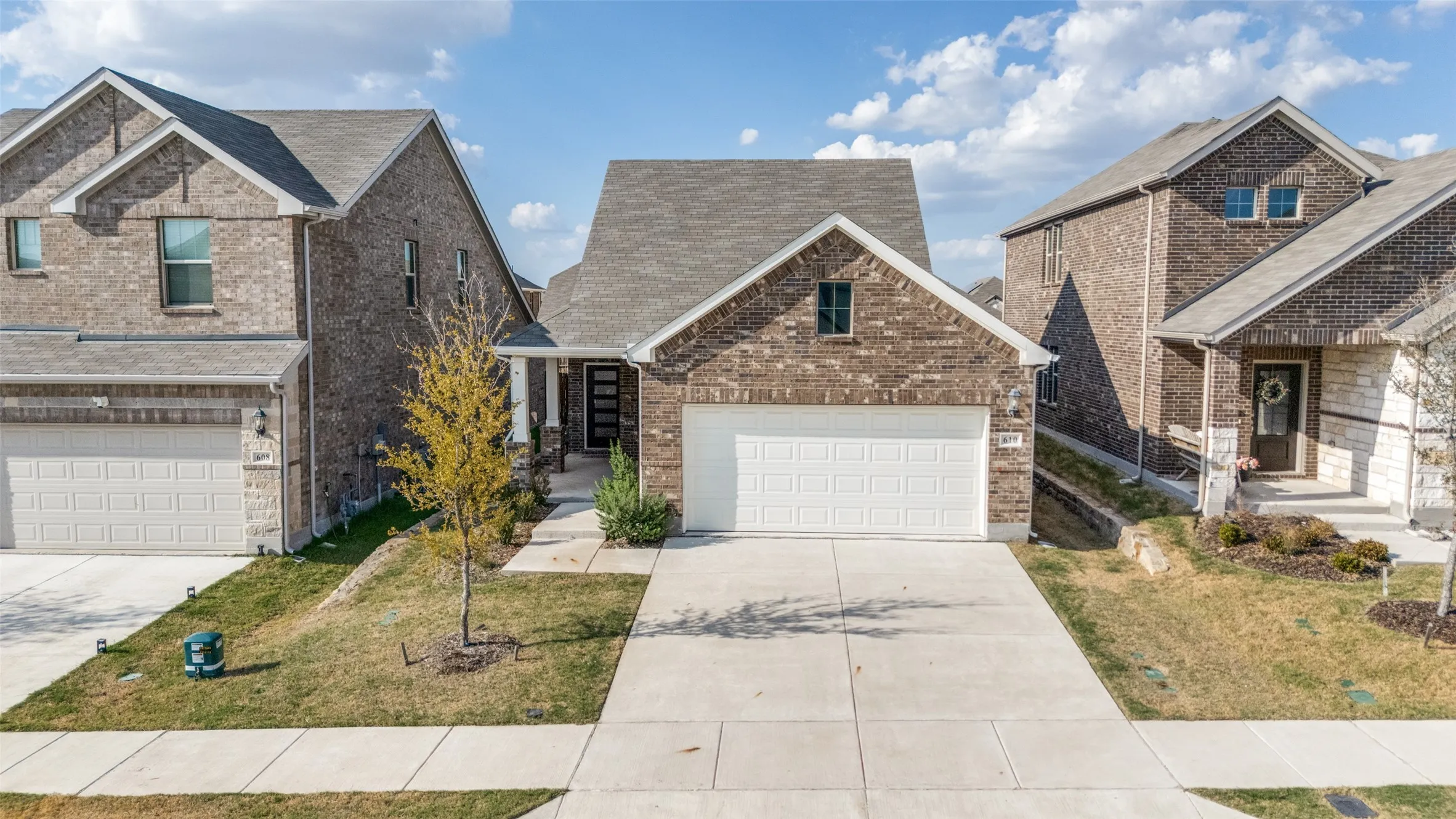 Single Family Residence For Sale in Collin County , 610 Hemingway Lane, Lowry Crossing, Texas 75069, 4 Bedroom, 2 Bathroom, 2 Garage spaces, 2,046 Sqft, built in 2024, mls#21375651, Real Estate Agent in Lowry Crossing, Homes For Sale in Collin county, Homes For Sale in Lowry Crossing, Realtor in Lowry Crossing Texas, Real Estate Brokerage Independent Realty Texas, Luminita Cordes Realtor