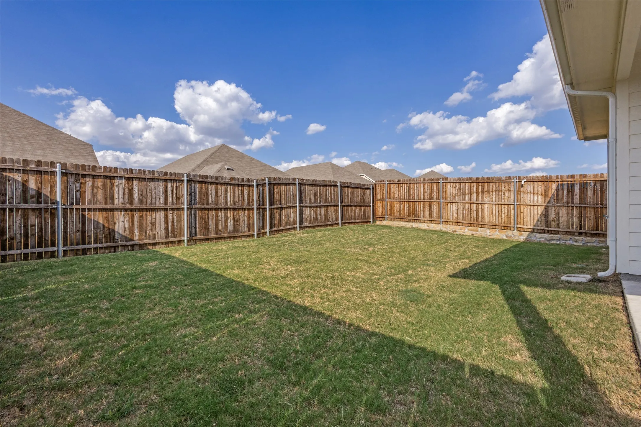 Single Family Residence For Sale in Collin County , 610 Hemingway Lane, Lowry Crossing, Texas 75069, 4 Bedroom, 2 Bathroom, 2 Garage spaces, 2,046 Sqft, built in 2024, mls#21375651, Real Estate Agent in Lowry Crossing, Homes For Sale in Collin county, Homes For Sale in Lowry Crossing, Realtor in Lowry Crossing Texas, Real Estate Brokerage Independent Realty Texas, Luminita Cordes Realtor