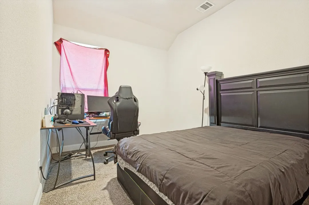 Single Family Residence For Sale in Ellis County , 1006 Summer Grove Drive, Midlothian, Texas 76065, 4 Bedroom, 2 Bathroom, 3 Garage spaces, 2,270 Sqft, built in 2023, mls#21375652, Real Estate Agent in Midlothian, Homes For Sale in Ellis county, Homes For Sale in Midlothian, Realtor in Midlothian Texas, Real Estate Brokerage Independent Realty Texas, Luminita Cordes Realtor