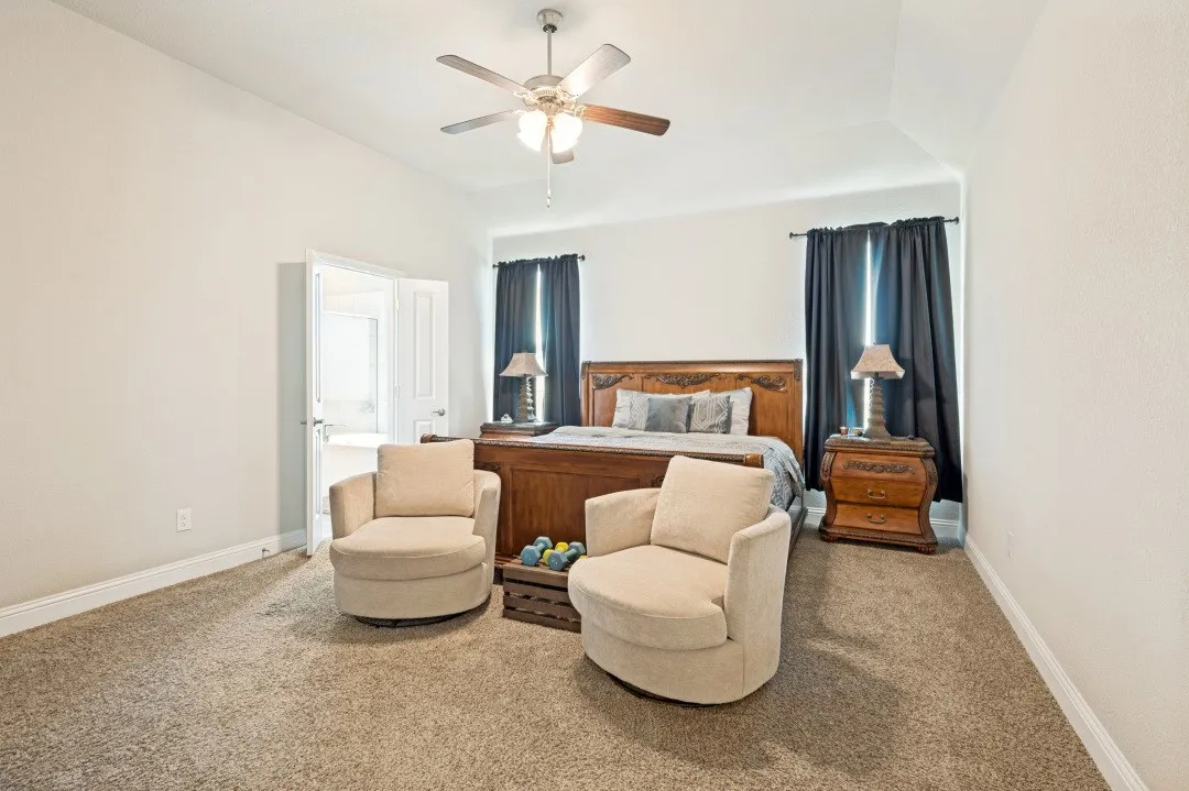 Single Family Residence For Sale in Ellis County , 1006 Summer Grove Drive, Midlothian, Texas 76065, 4 Bedroom, 2 Bathroom, 3 Garage spaces, 2,270 Sqft, built in 2023, mls#21375652, Real Estate Agent in Midlothian, Homes For Sale in Ellis county, Homes For Sale in Midlothian, Realtor in Midlothian Texas, Real Estate Brokerage Independent Realty Texas, Luminita Cordes Realtor