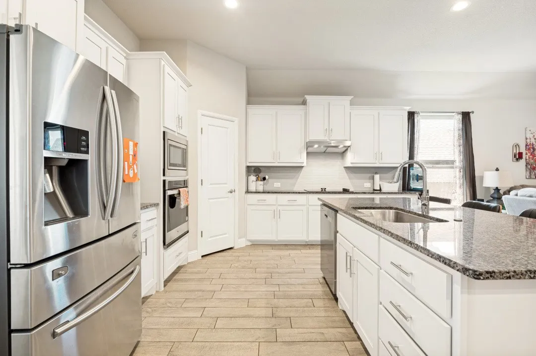 Single Family Residence For Sale in Ellis County , 1006 Summer Grove Drive, Midlothian, Texas 76065, 4 Bedroom, 2 Bathroom, 3 Garage spaces, 2,270 Sqft, built in 2023, mls#21375652, Real Estate Agent in Midlothian, Homes For Sale in Ellis county, Homes For Sale in Midlothian, Realtor in Midlothian Texas, Real Estate Brokerage Independent Realty Texas, Luminita Cordes Realtor